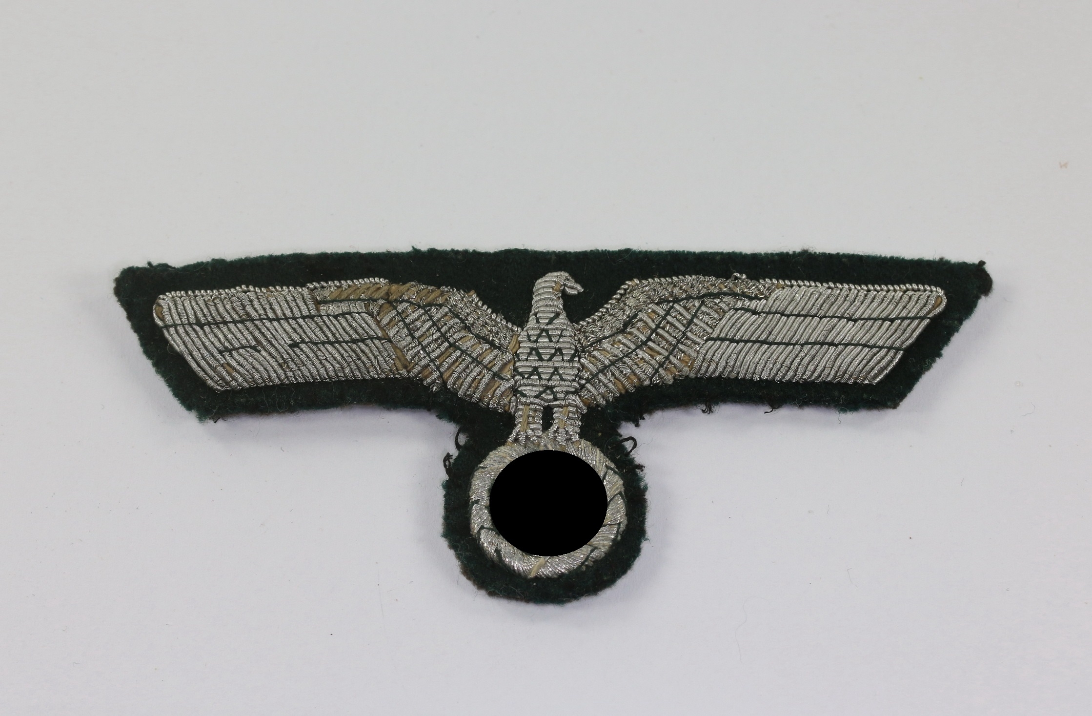 wehrmacht_heer_brustadler_f_r_offiziere_handgestickt_1__1_2 Wehrmacht Heer, Brustadler für Offiziere (handgestickt) – Bild 1