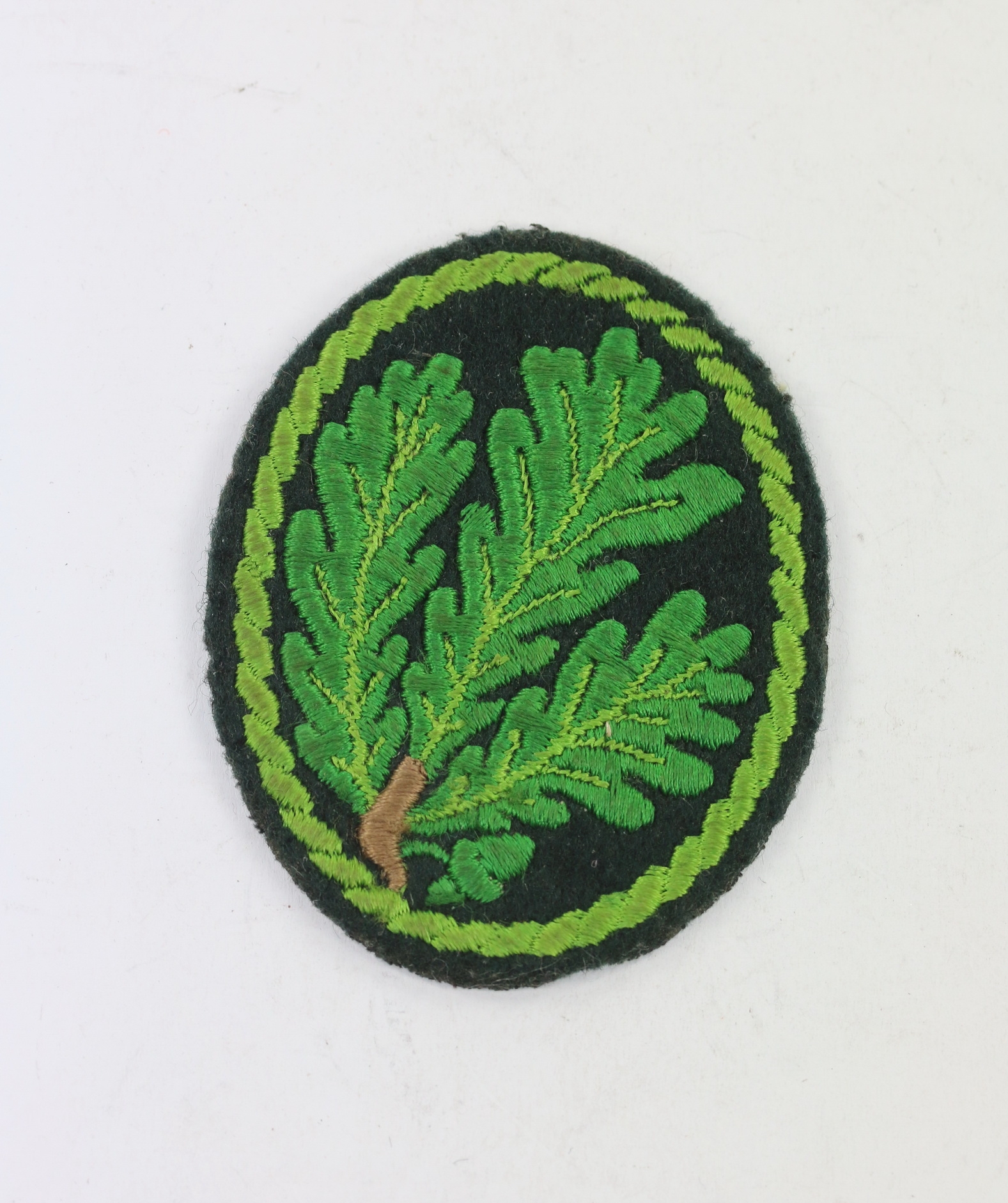 wehrmacht_heer_rmelabzeichen_der_j_gertruppe_1_ Wehrmacht Heer, Ärmelabzeichen der Jägertruppe – Bild 1