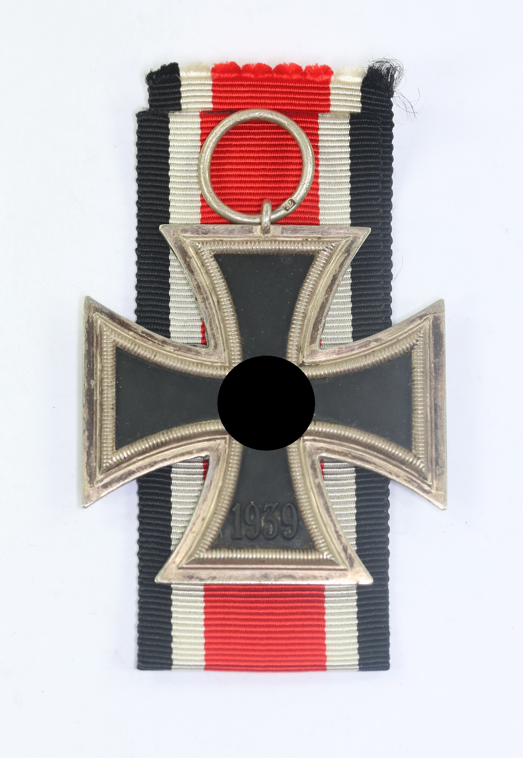 Eisernes Kreuz 2. Klasse 1939, Hst. 27. (Anton Schenkl´s Nachfolger, Wien) (1) Eisernes Kreuz 2. Klasse 1939, Hst. 27. (Anton Schenkl´s Nachfolger, Wien) – Bild 1