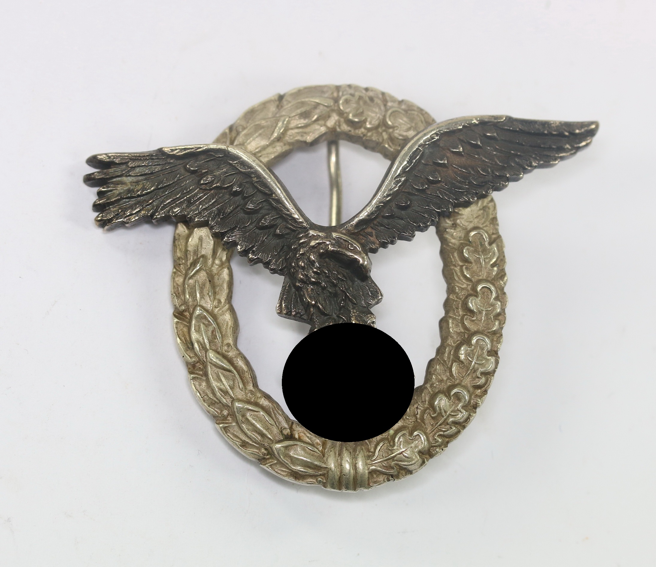 Flugzeugführerabzeichen der Luftwaffe, Hst. C.E. Juncker BerlinSW, 3. Modell (J (1) Flugzeugführerabzeichen der Luftwaffe, Hst. C.E. Juncker BerlinSW, 3. Modell (J.3) – Bild 1