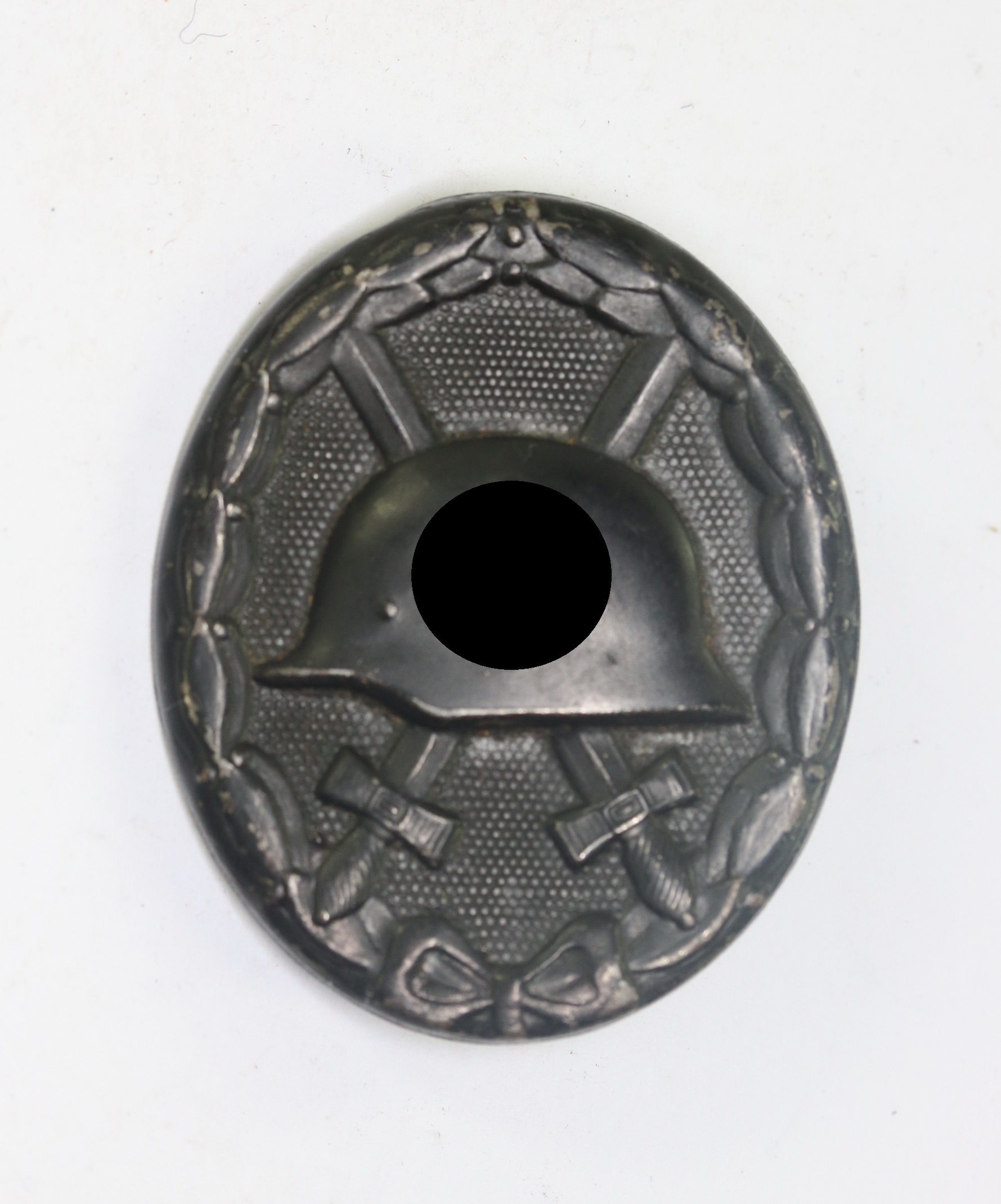 Verwundetenabzeichen in Schwarz 1939, ohne Hersteller (Eisen) (1) Verwundetenabzeichen in Schwarz 1939, ohne Hersteller (Eisen) – Bild 1