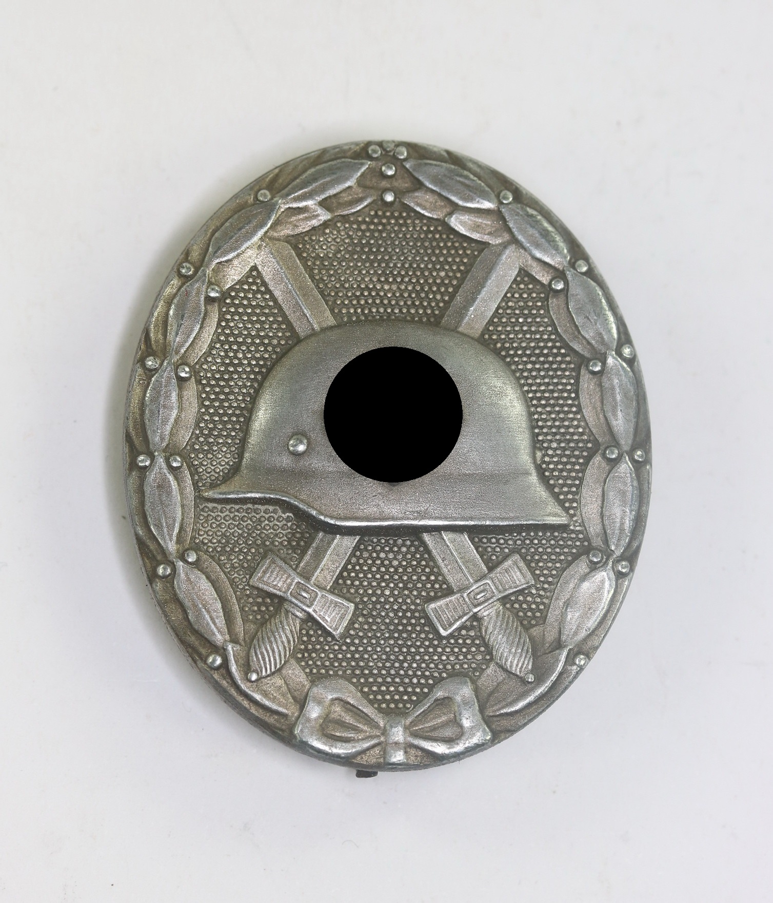 Verwundetenabzeichen in Silber 1939, Hst. 30 (Hauptmünzamt Wien) (1) Verwundetenabzeichen in Silber 1939, Hst. 30 (Hauptmünzamt Wien) – Bild 1