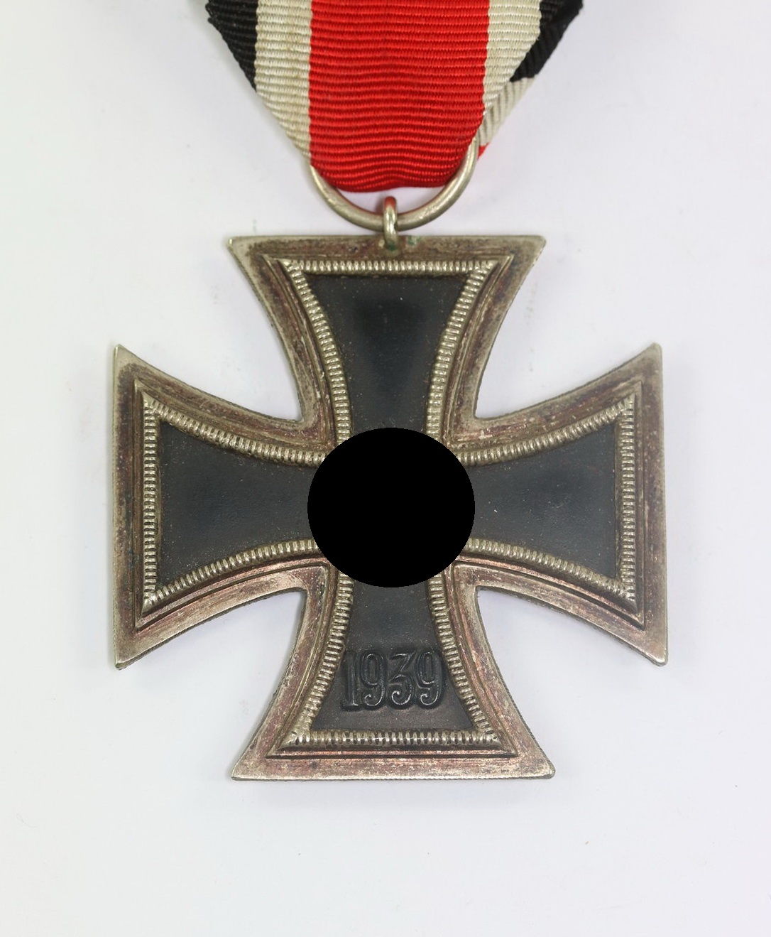 Eisernes Kreuz 2. Klasse 1939, Hst. 75 (Julius Maurer, Oberstein) (1) Eisernes Kreuz 2. Klasse 1939, Hst. 75 (Julius Maurer, Oberstein) – Bild 1