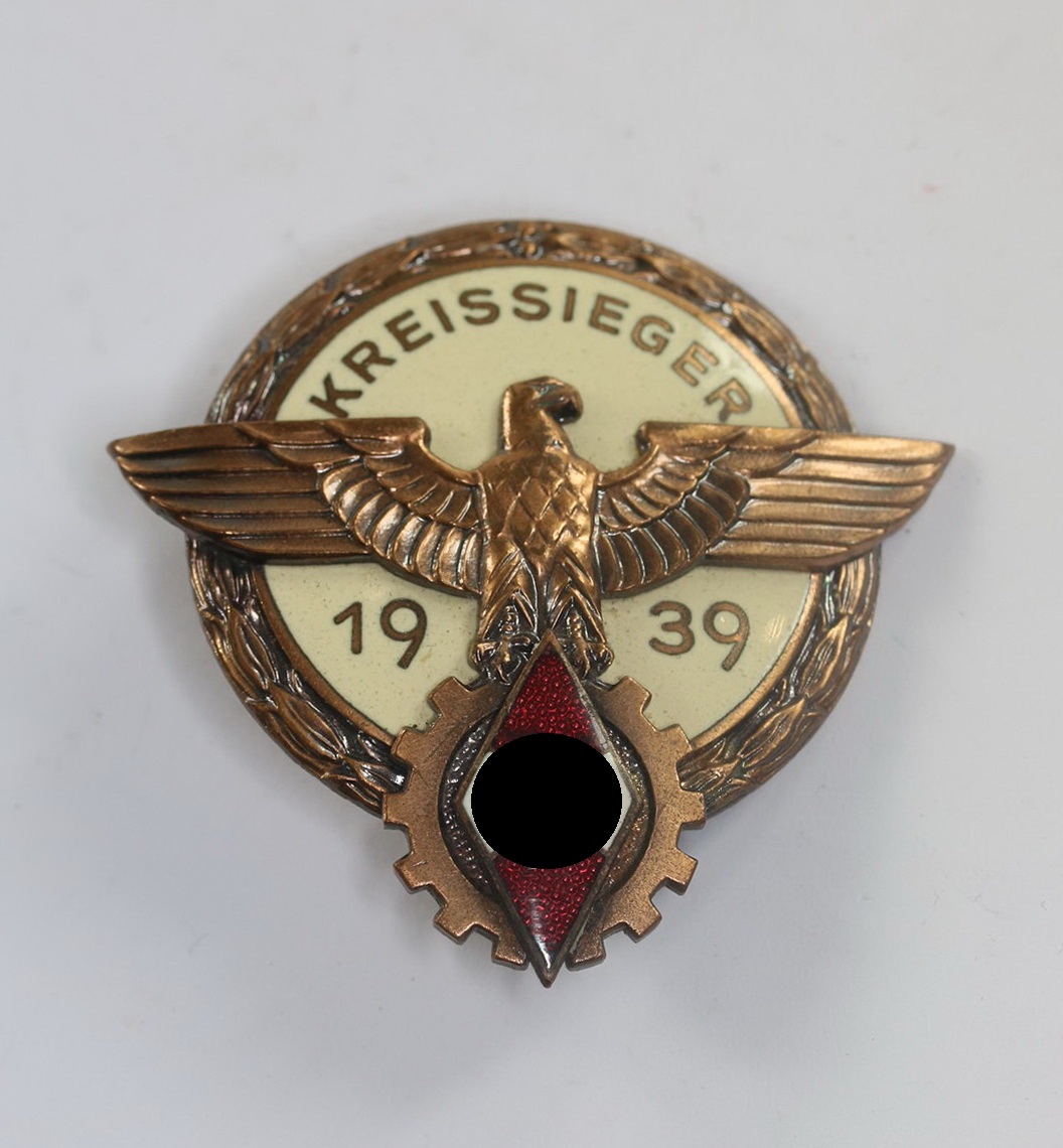 Kreissieger 1939, Hst. HA Hermann Aurich, Dresden (1) Kreissieger 1939, Hst. HA Hermann Aurich, Dresden – Bild 1