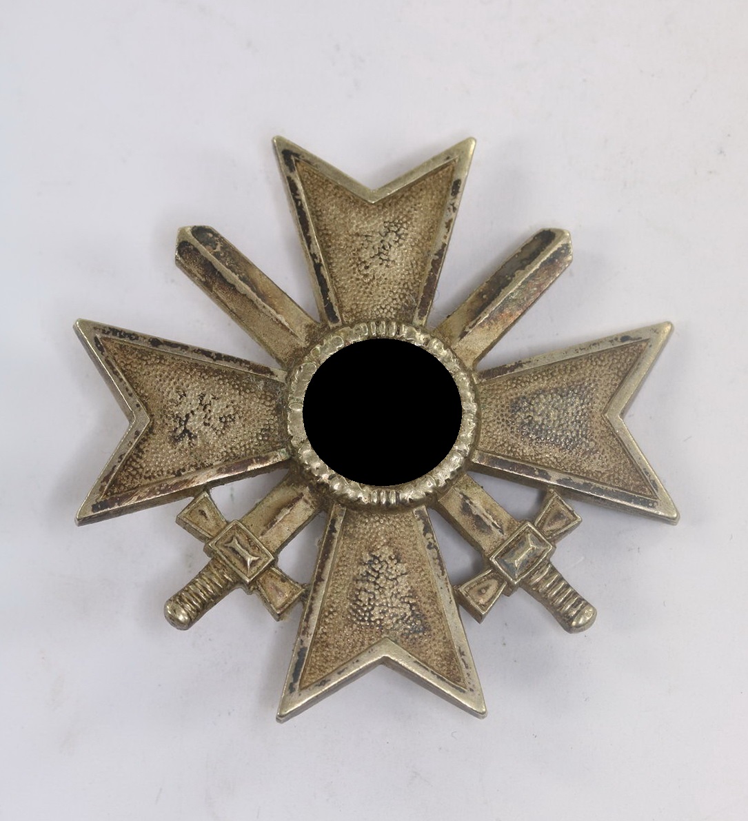 Kriegsverdienstkreuz 1. Klasse mit Schwertern, Hst. 15 (Friedrich Orth, Wien), repariert (!) (1) Kriegsverdienstkreuz 1. Klasse mit Schwertern, Hst. 15 (Friedrich Orth, Wien), repariert (!) – Bild 1