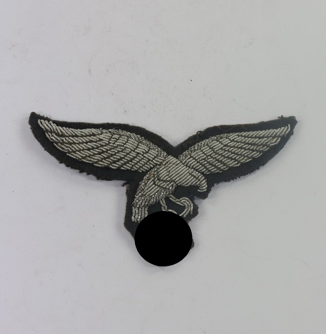 Luftwaffe, Brustadler 1. Form für Offiziere (handgestickt) (1) Luftwaffe, Brustadler 1. Form für Offiziere (handgestickt) – Bild 1