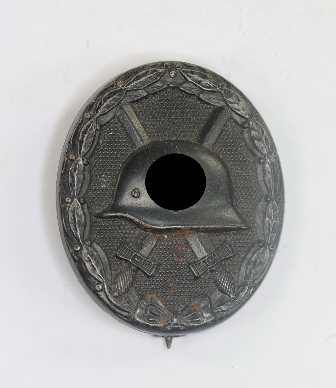 Verwundetenabzeichen in Schwarz 1939, Hst. 81 (Overhoff & Cie., Lüdenscheid) (1) Verwundetenabzeichen in Schwarz 1939, Hst. 81 (Overhoff & Cie., Lüdenscheid) – Bild 1