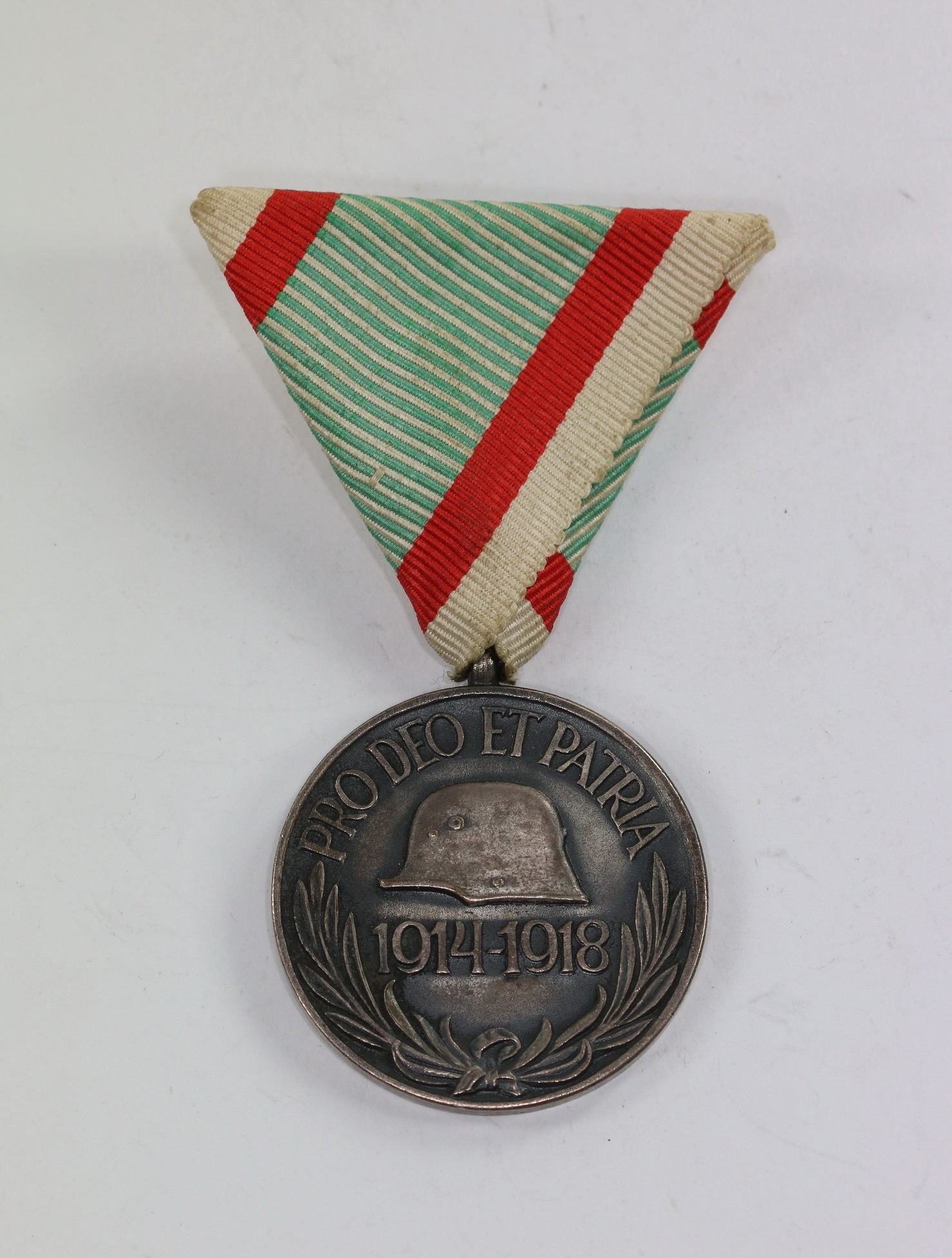 Ungarn, Weltkriegsmedaille Pro Deo et Patria 1914-1918 – Bild 1