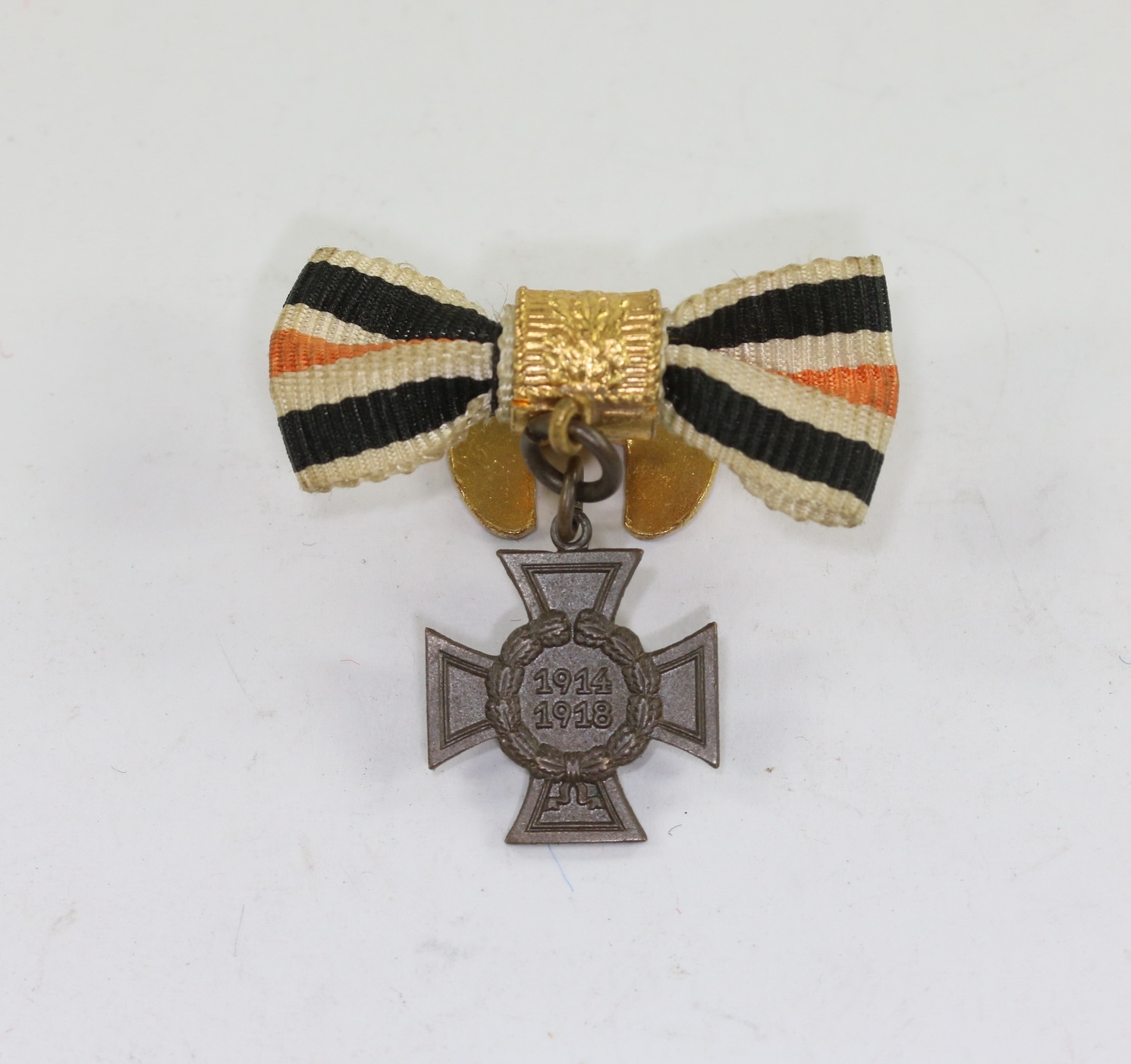 16 MM Knoplochdekoration Ehrenkreuz für Hinterbliebene – Bild 1