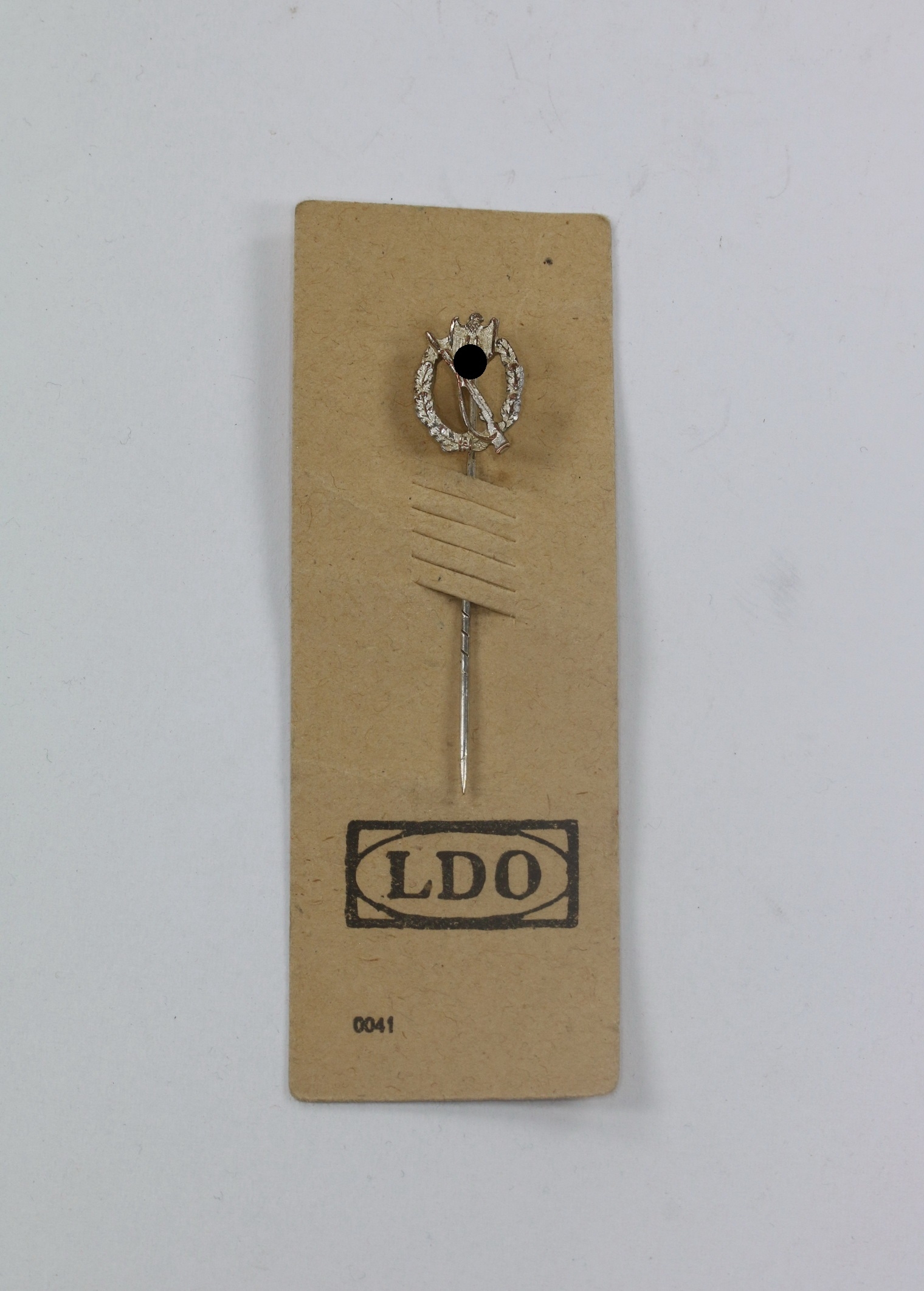 16 MM Miniatur Infanterie Sturmabzeichen in Silber, Cupal (!), auf LDO Karte – Bild 1