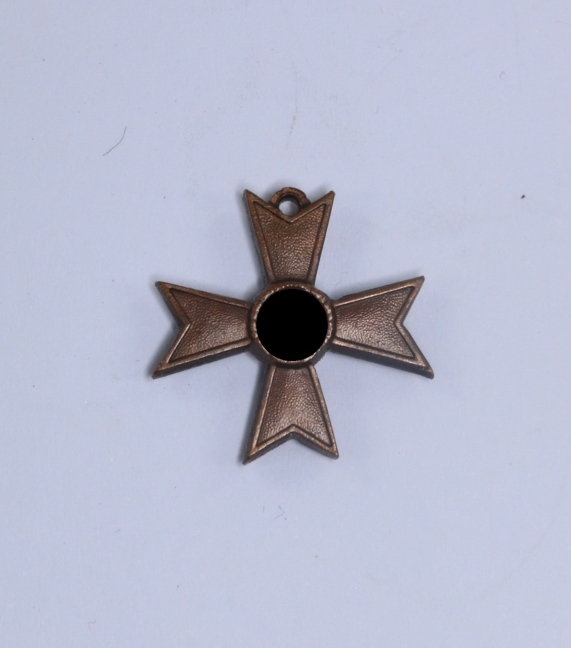 16 MM Miniatur Kriegsverdienstkreuz 2. Klasse (für die Frackkette) – Bild 1