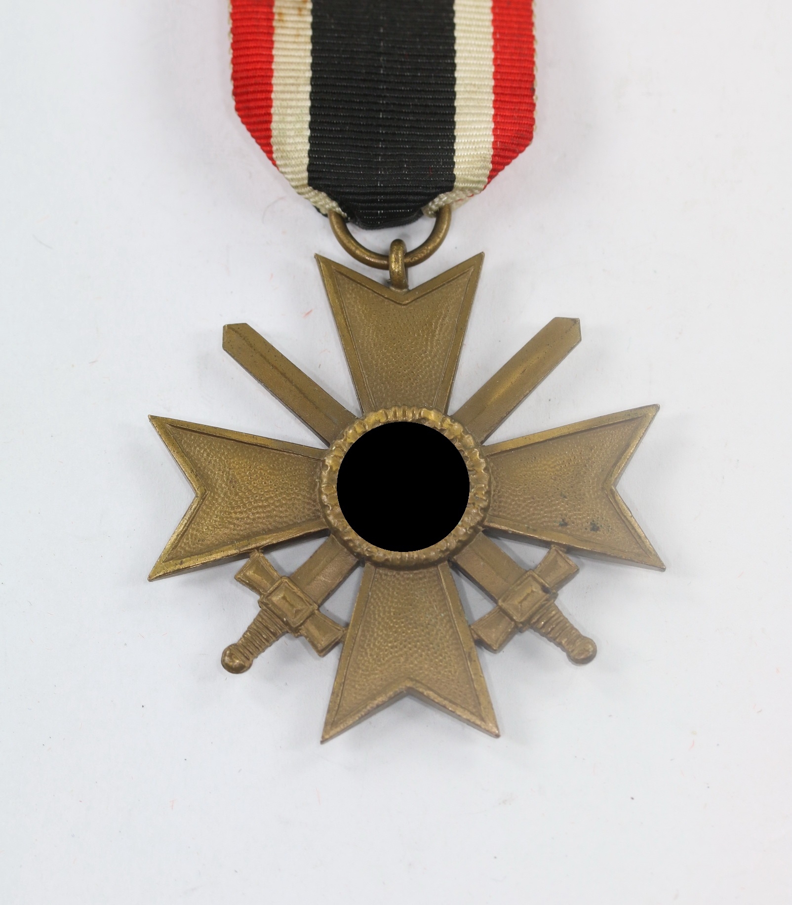  Kriegsverdienstkreuz 2. Klasse mit Schwertern, Hst. 100 – Bild 1