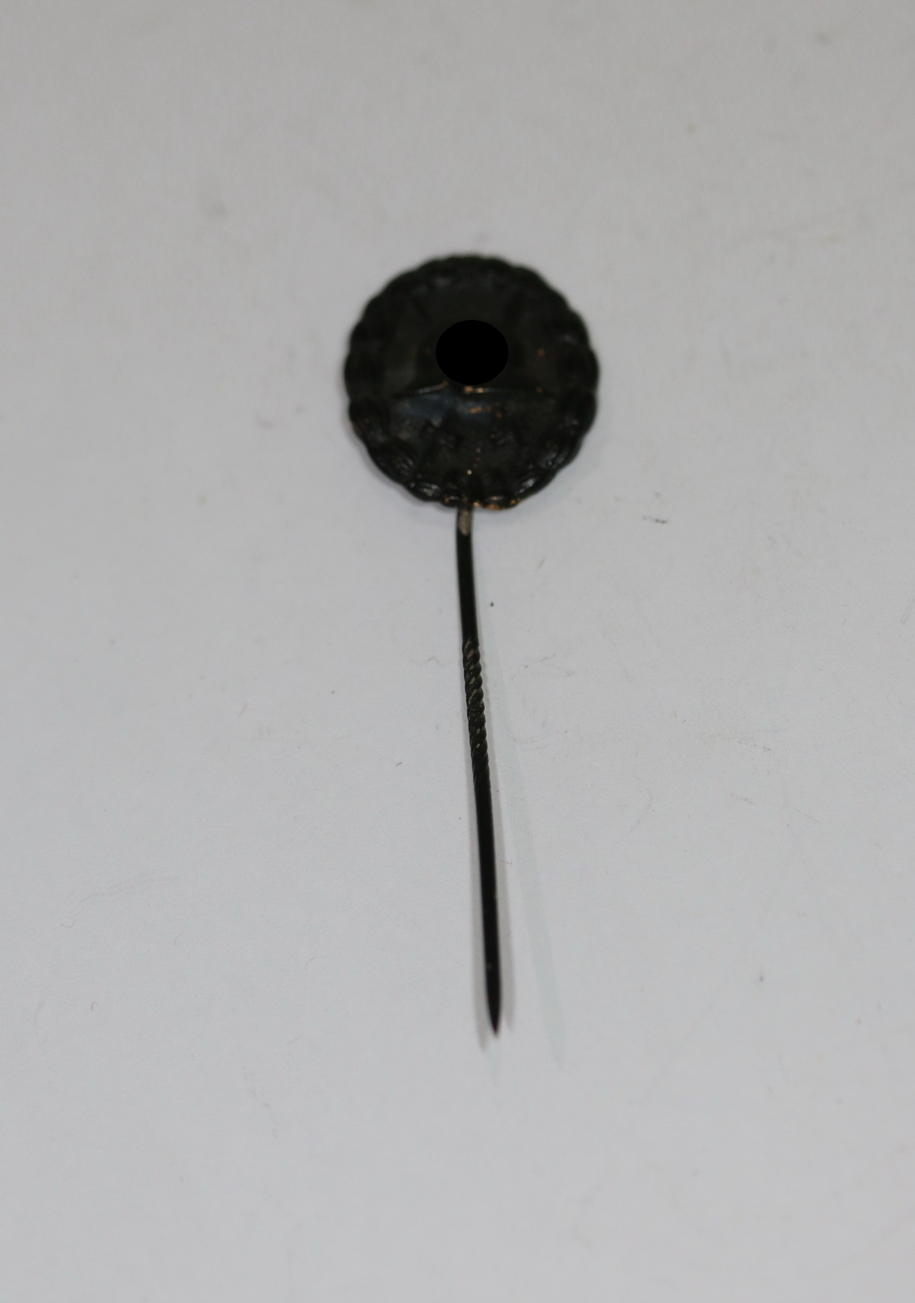 20 MM Miniatur Verwundetenabzeichen in Schwarz, 1. Form – Bild 1