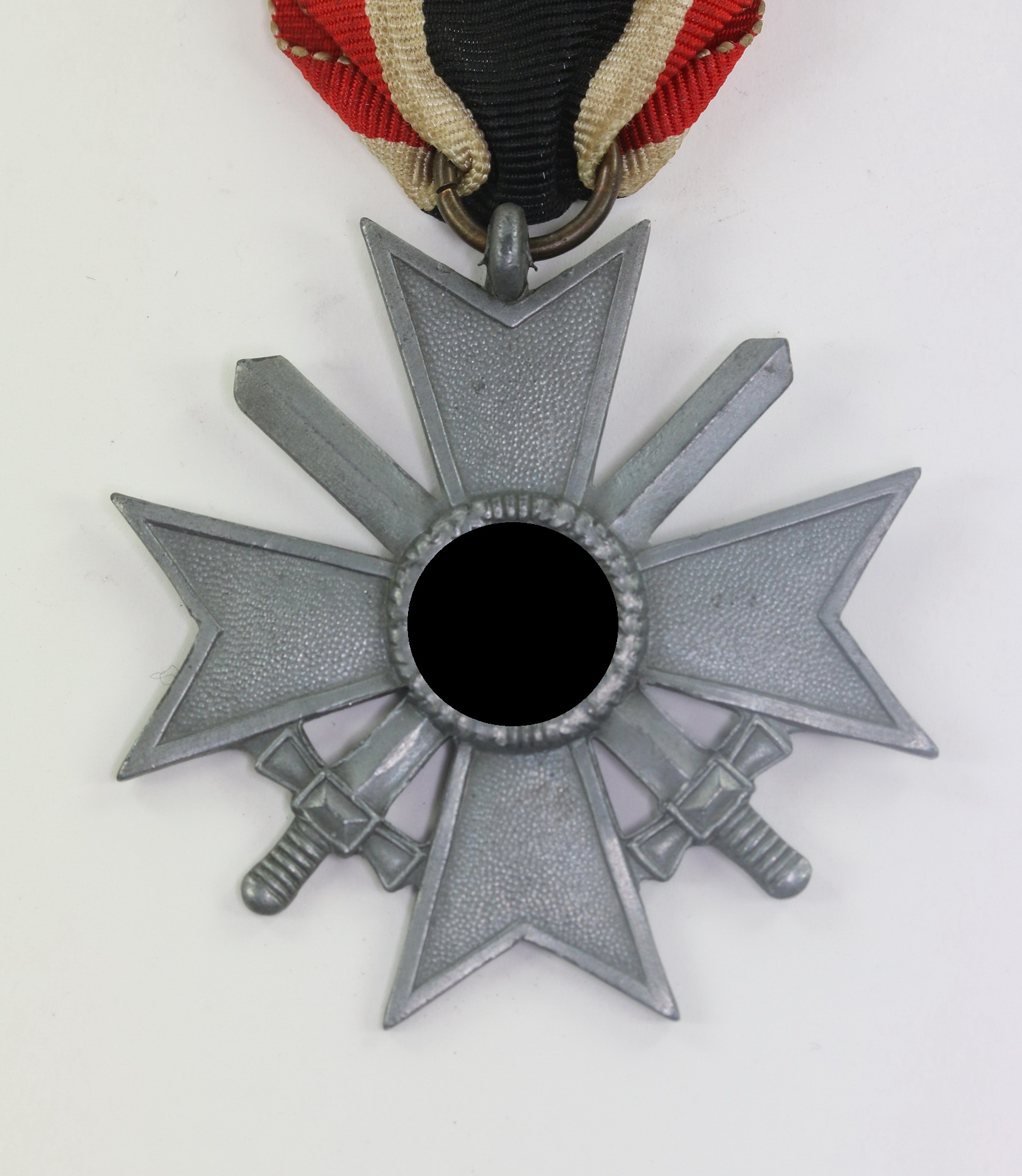 3 Kriegsverdienstkreuz 2. Klasse mit Schwertern, ohne Hersteller (Zink) – Bild 1