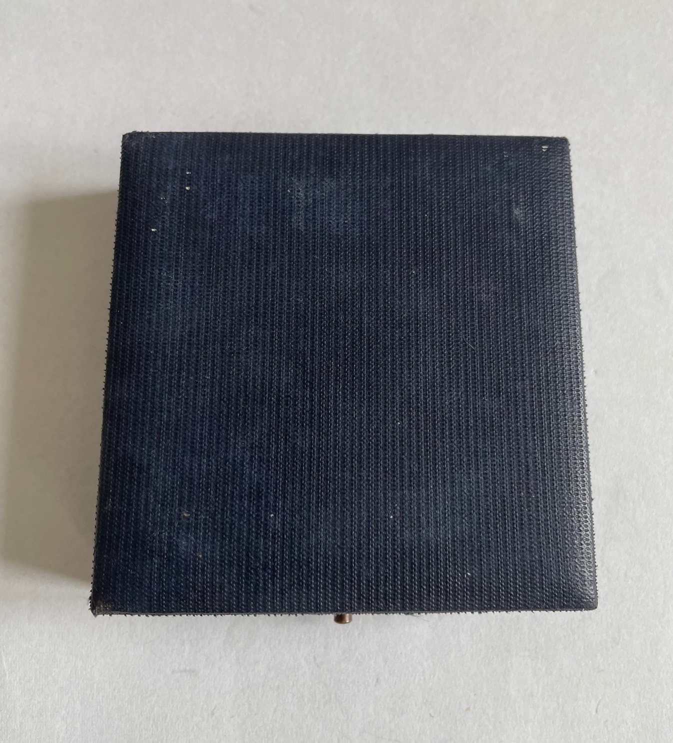  Neutrales Etui für Auszeichnungen der Luftwaffe – Bild 1