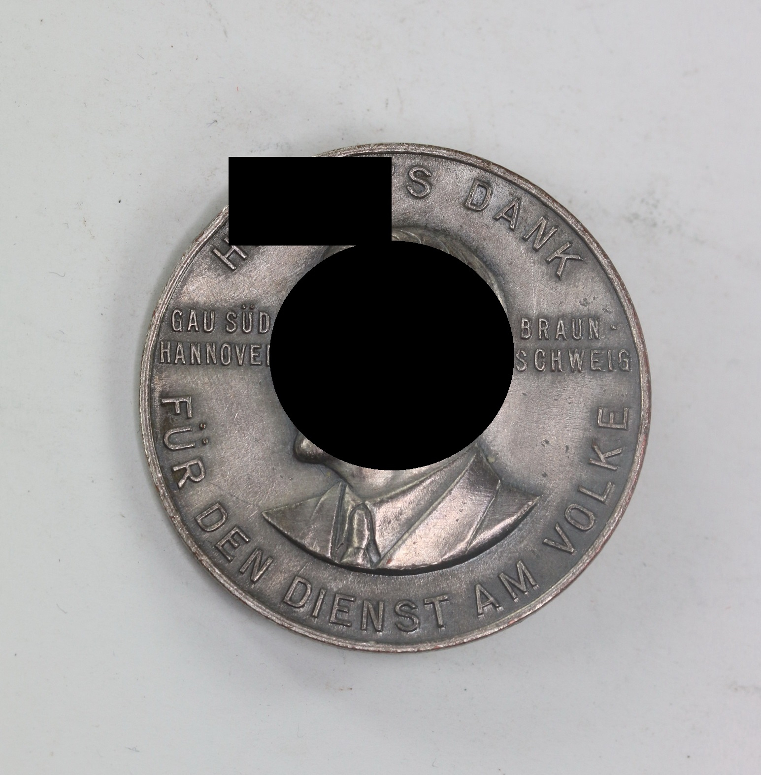  Abzeichen, Hitlers Dank für den Dienst am Volk Gau Süd Hanover Braunschweig – Bild 1