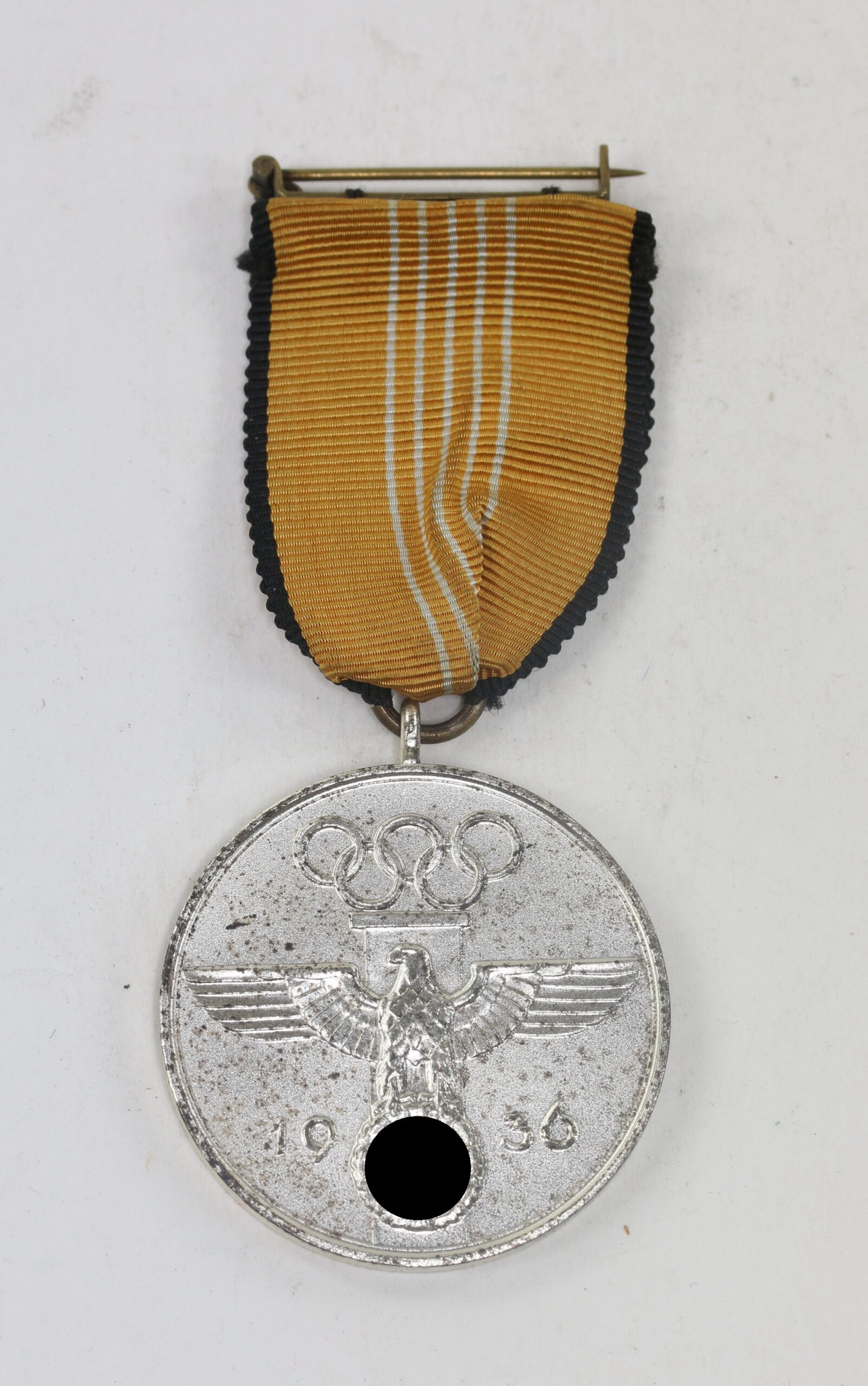  Deutsche Olympia Erinnerungsmedaille 1936, Für verdienstvolle Mitarbeit bei den Olympischen Spielen 1936 – Bild 1