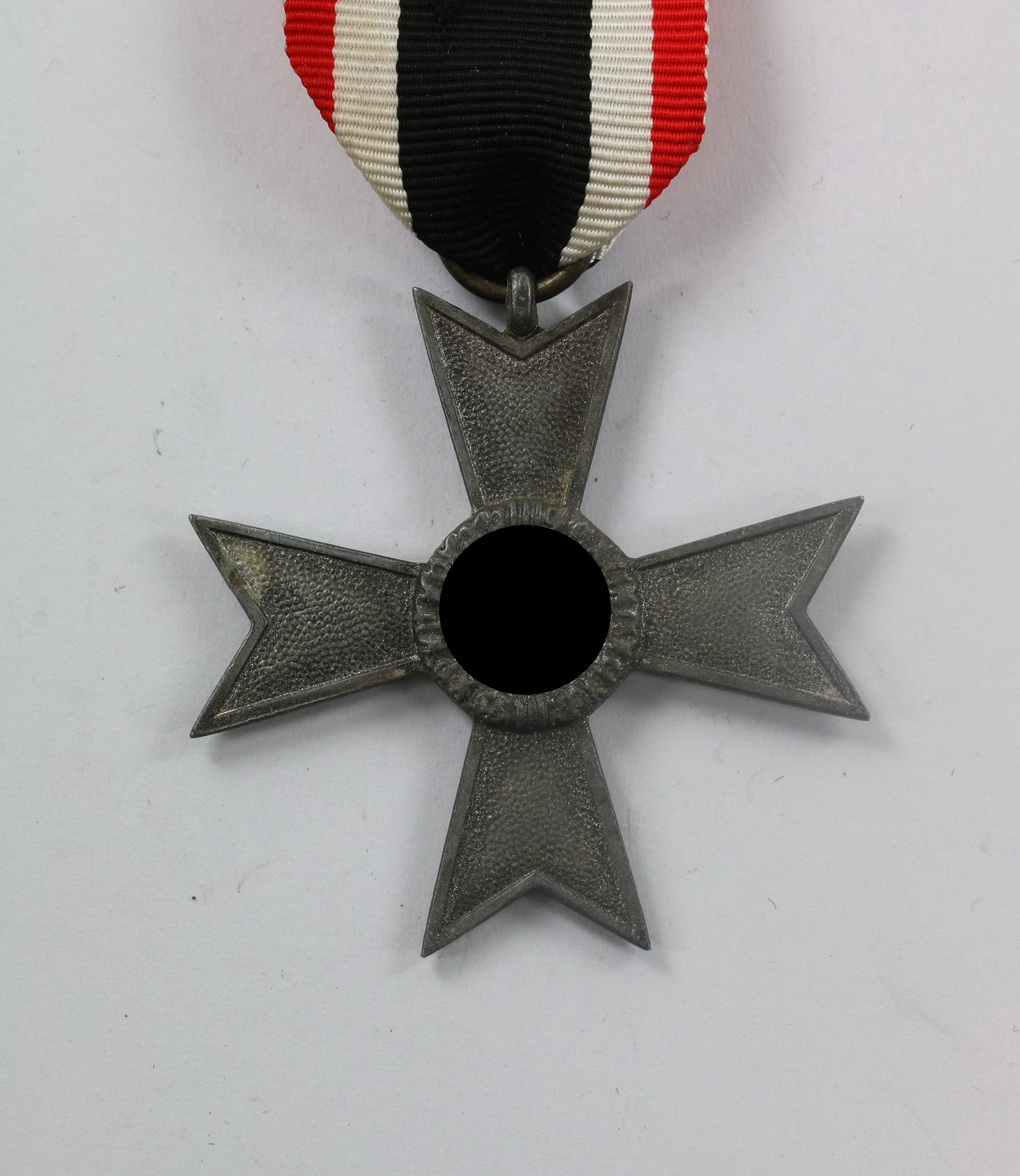  Kriegsverdienstkreuz 2. Klasse, Hst. 19 (E. Fred. Wiedmann, Frankfurt a. M.) – Bild 1