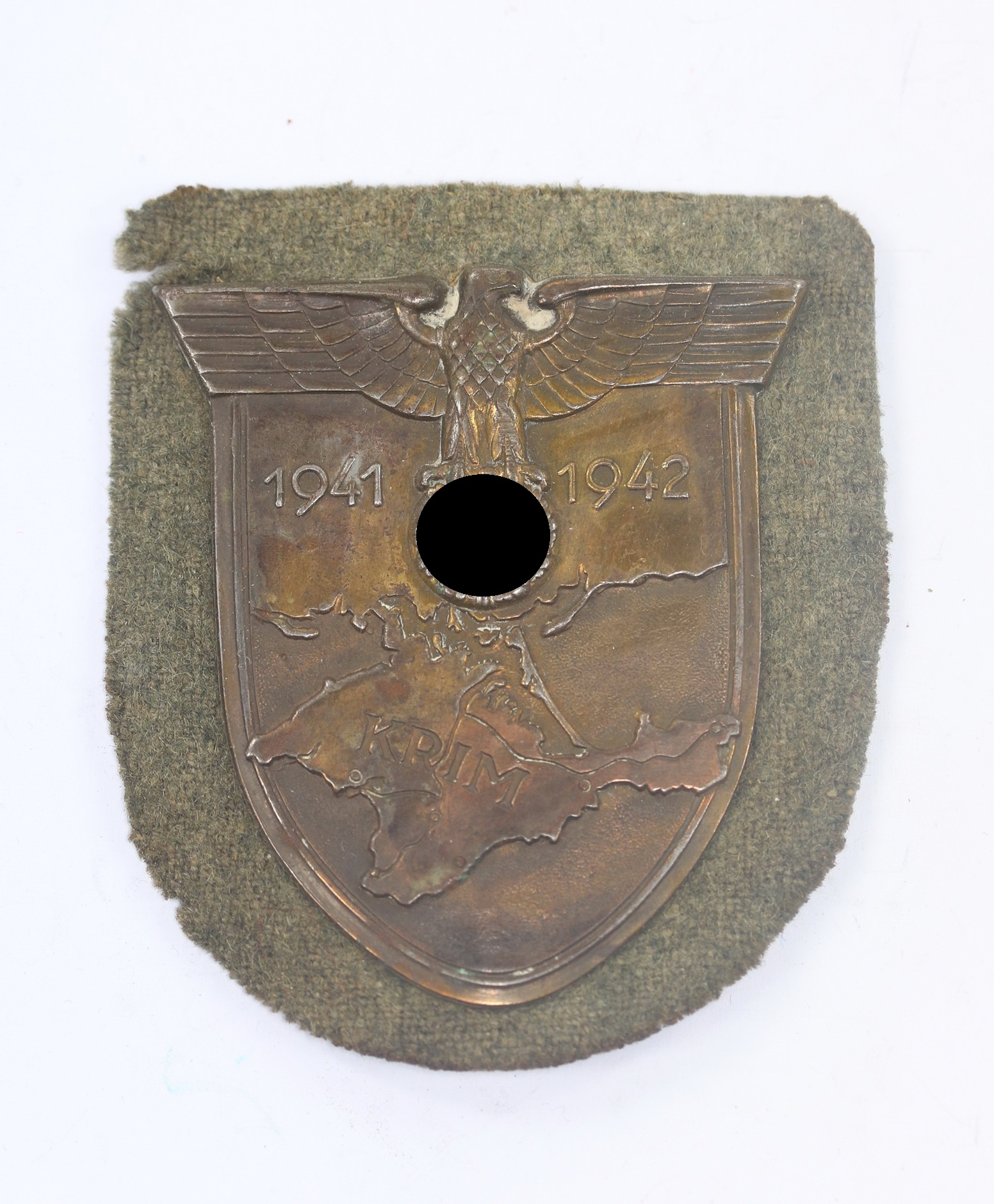  Krimschild auf Heeresstoff, Friedrich Orth, Wien (f.o,) – Bild 1