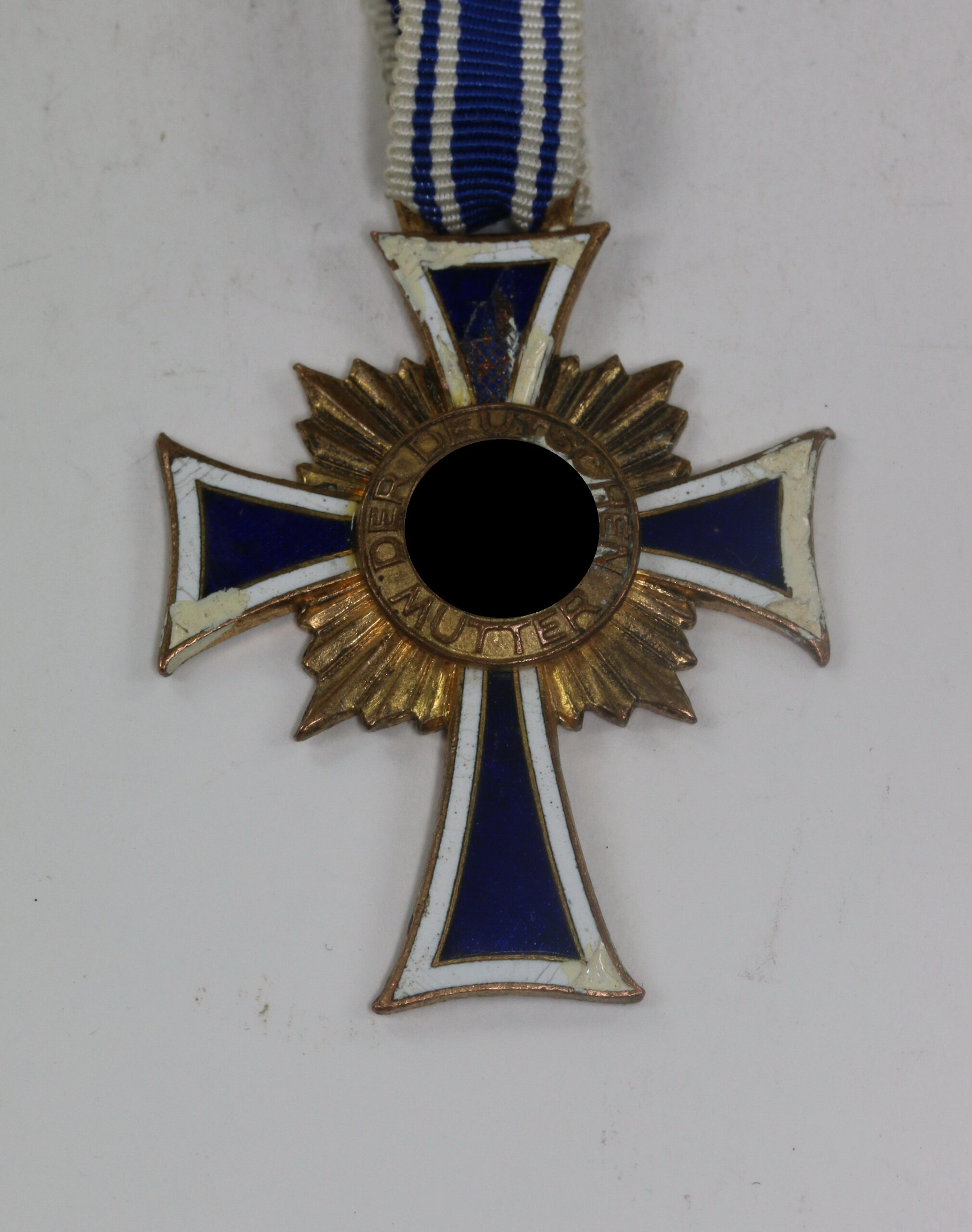  Mutterkreuz in Gold, Ehrenkreuz der Deutschen Mutter – Bild 1