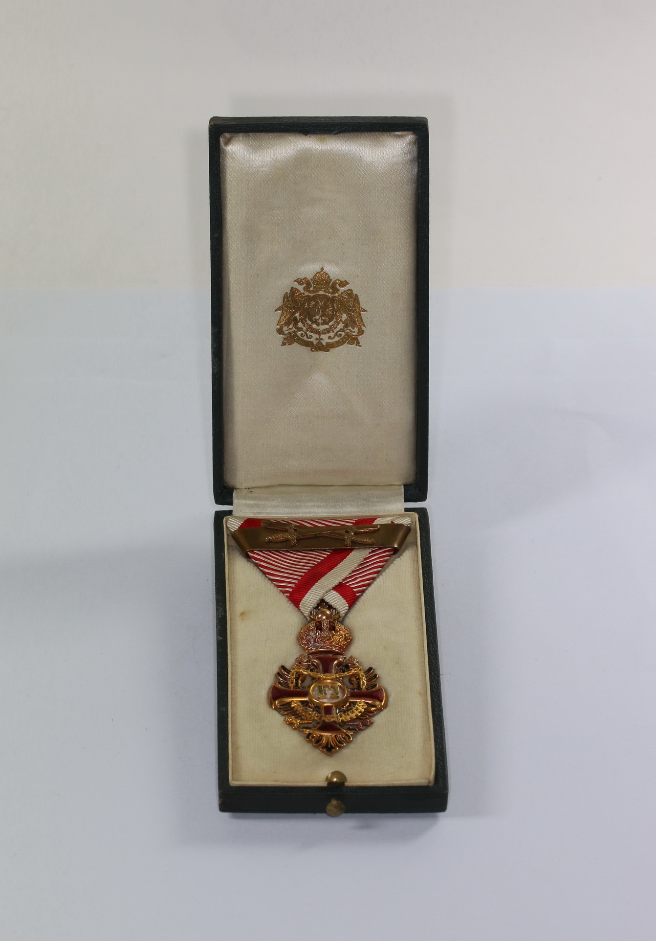 _sterreich_k Österreich (K.u.K.), Franz-Joseph Orden, Ritterkreuz in Gold, Hst. V. Mayers Söhne, im Etui – Bild 1