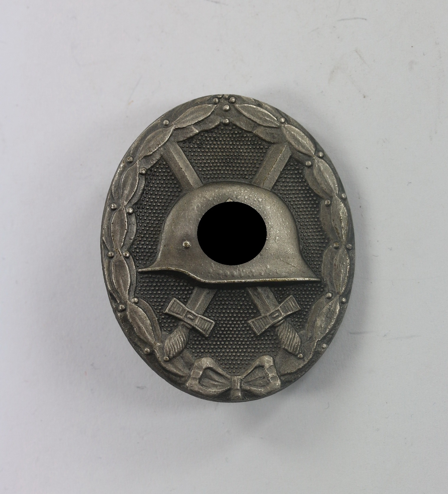  Verwundetenabzeichen in Silber 1939, Hst. L/14 (Friedrich Orth, Wien) – Bild 1