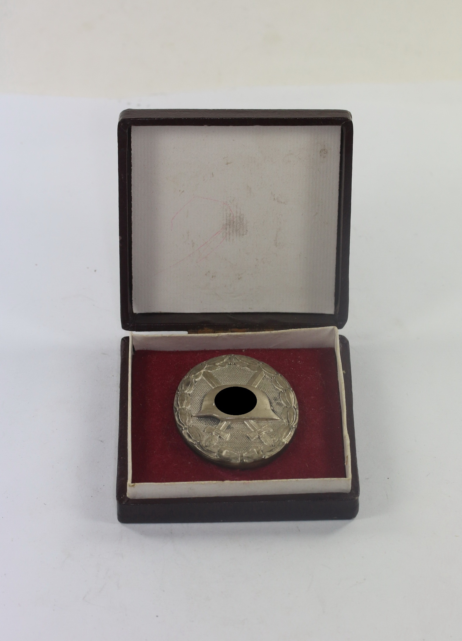  Verwundetenabzeichen in Silber 1939, im Etui Hauptmünzamt Wien III. – Bild 1