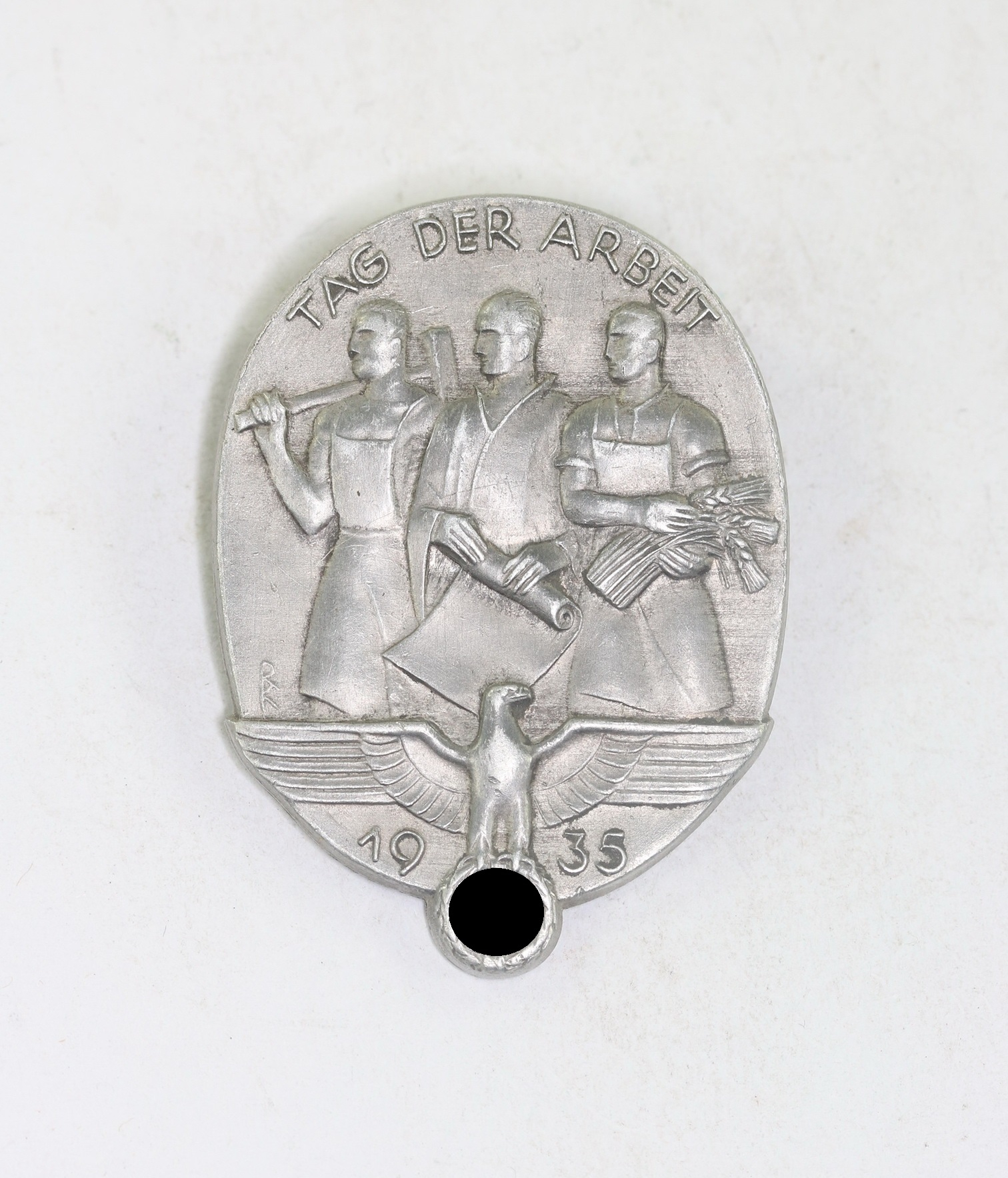 Abzeichen, Tag der Arbeit 1935, Hst. O & B Hanau – Bild 1