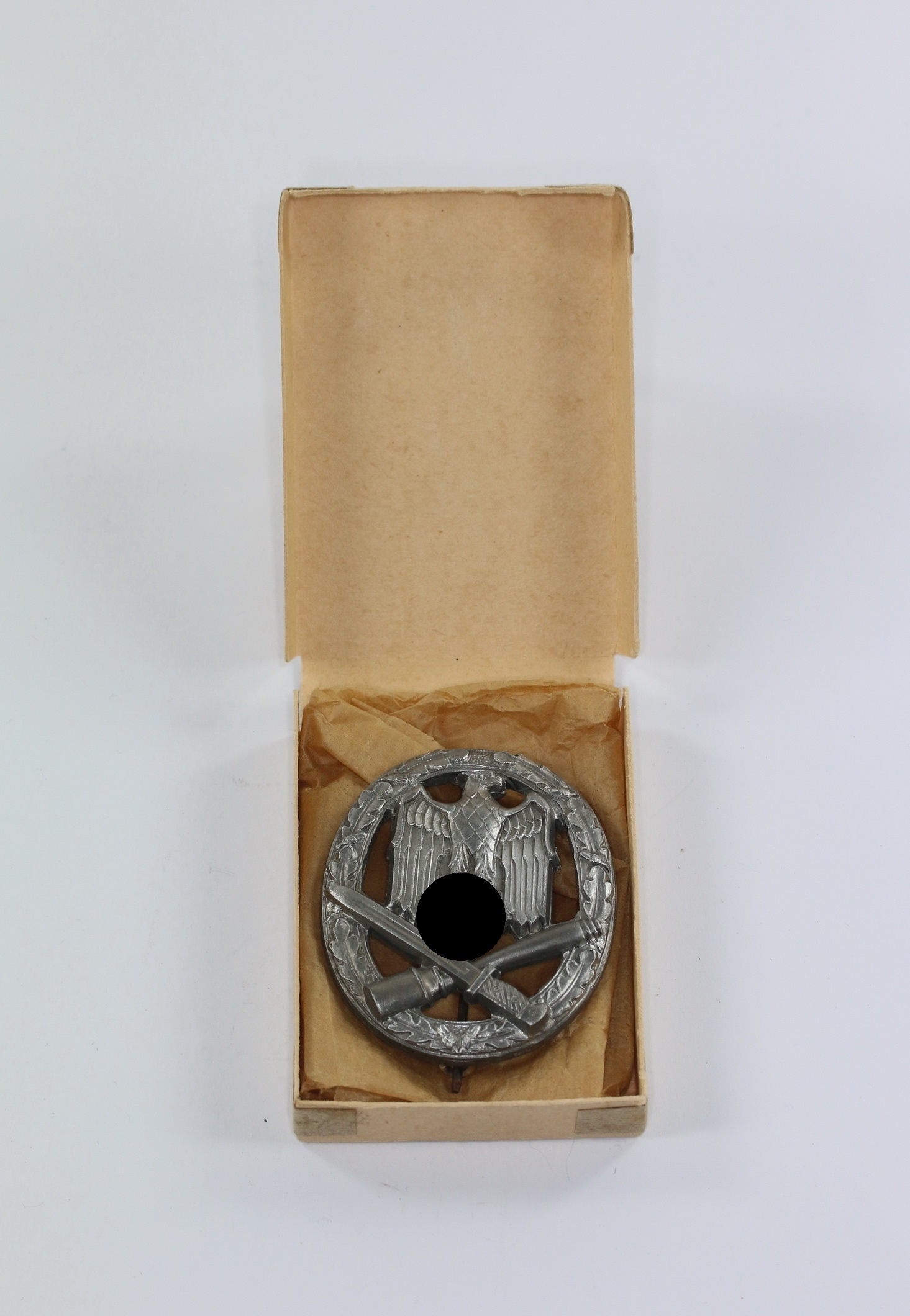 allgemeines_sturmabzeichen_rudolf_karneth_in_verkaufsschachtel_allg Allgemeines Sturmabzeichen, Rudolf Karneth, in Verkaufsschachtel Allg. Sturmabzeichen unpoliert – Bild 1