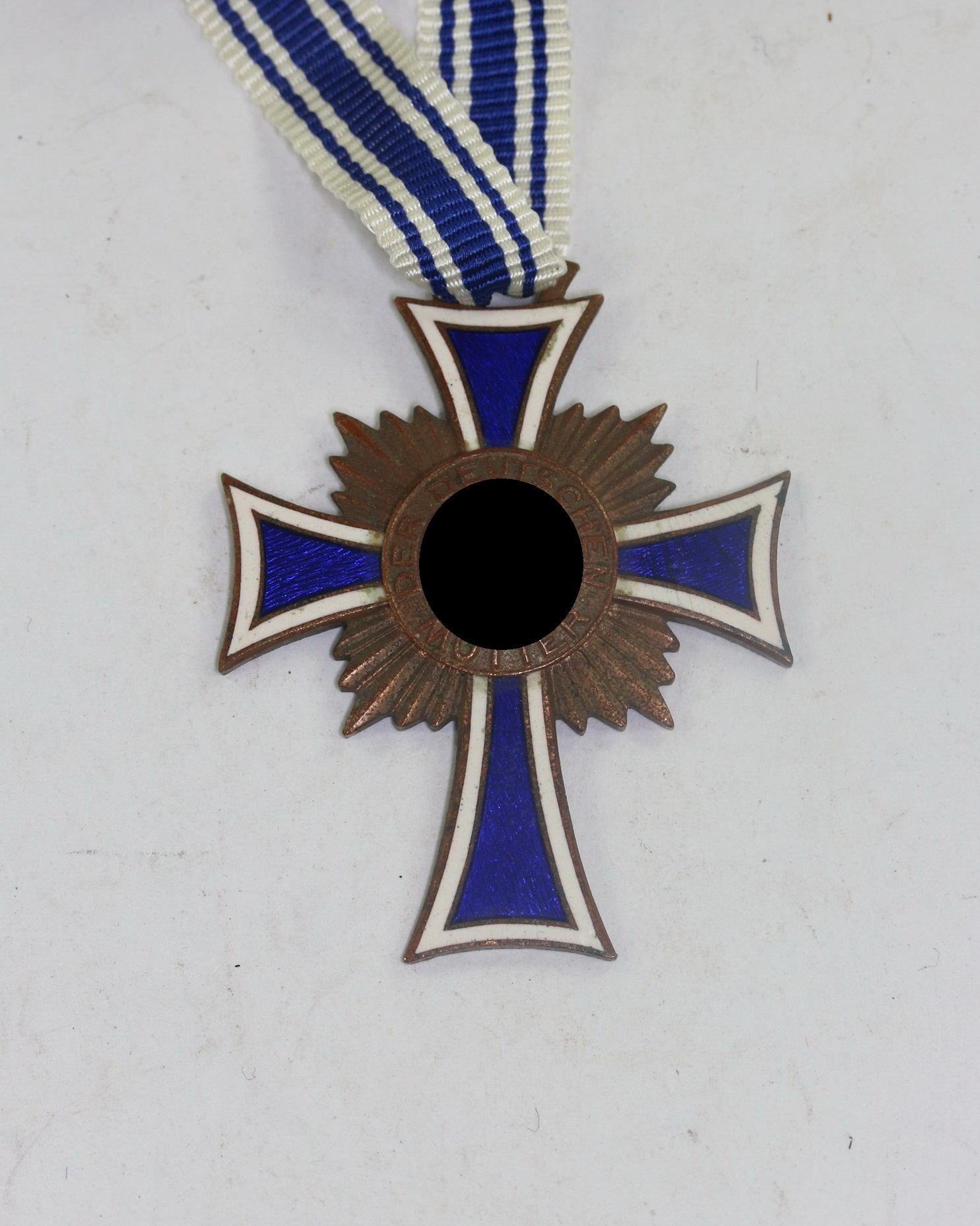  Mutterkreuz in Bronze, 16. Dezmber 1938 - Der Deutschen Mutter – Bild 1