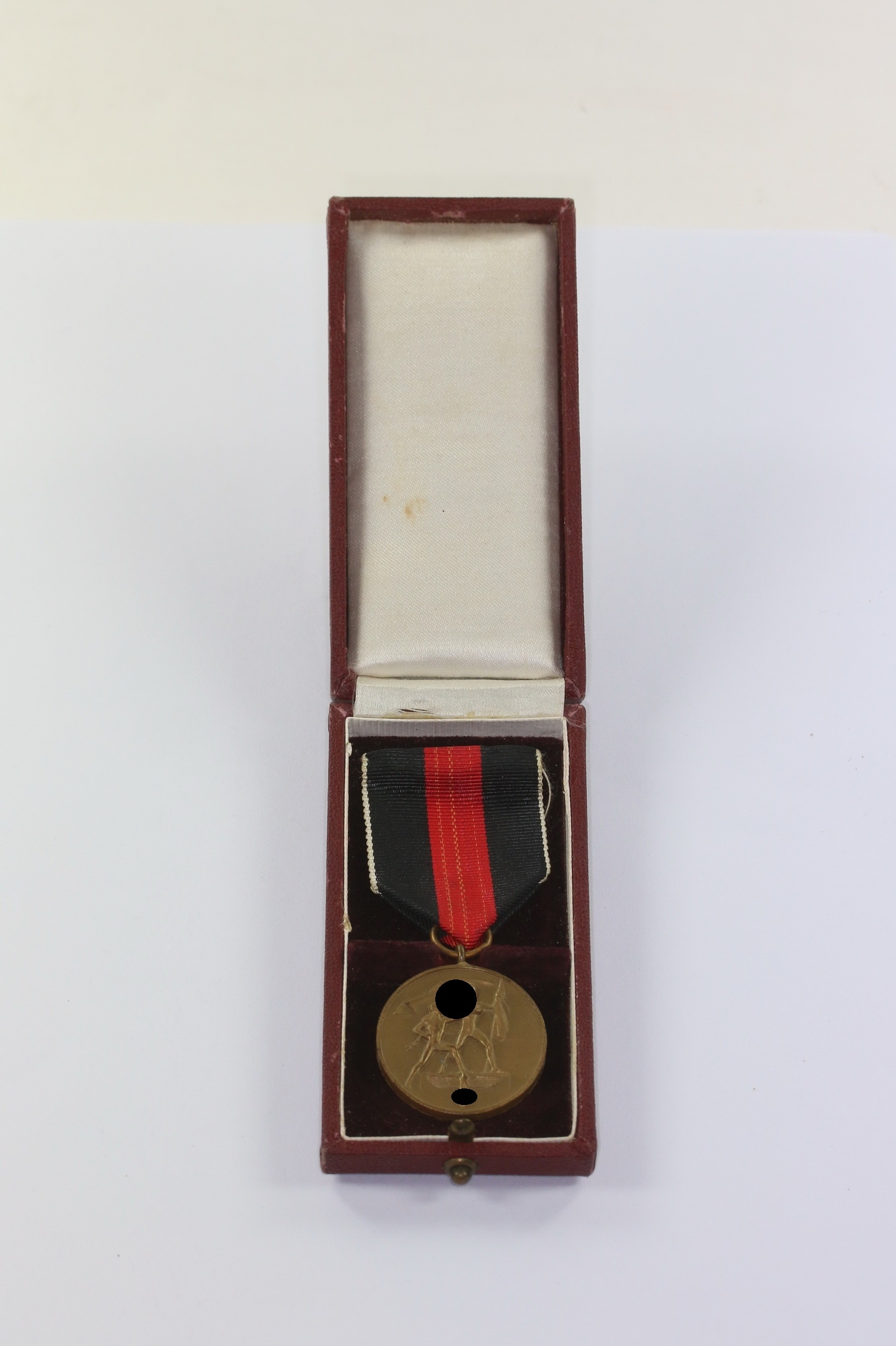  Anschlußmedaille Sudetenland (1. Oktober 1938), im Etui – Bild 1
