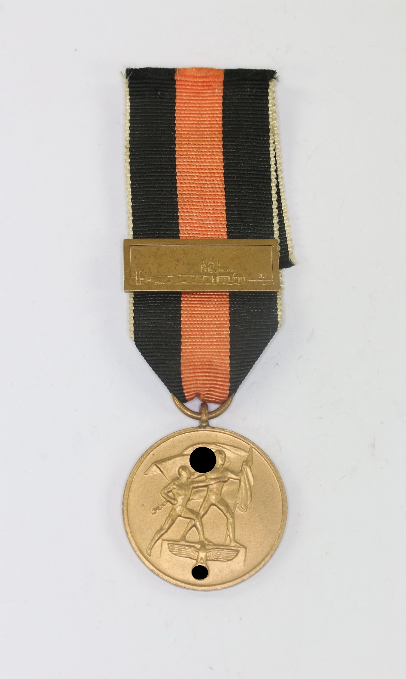  Anschlußmedaille Sudetenland (1. Oktober 1938), mit Spange Pragerburg – Bild 1