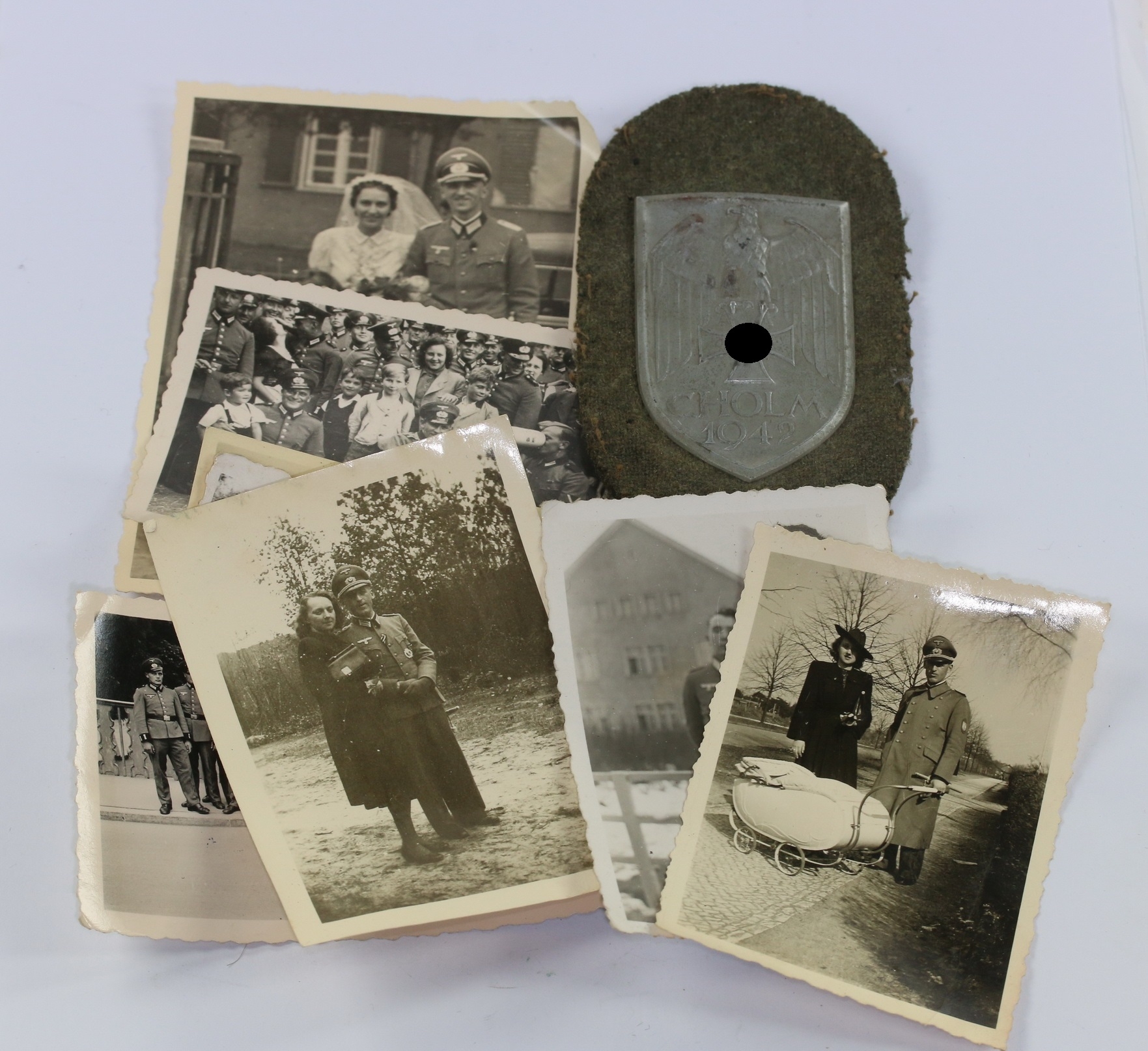 cholmschild_auf_heeresstoff_short_m_1942_1__1 Cholmschild auf Heeresstoff, Short M – Bild 1