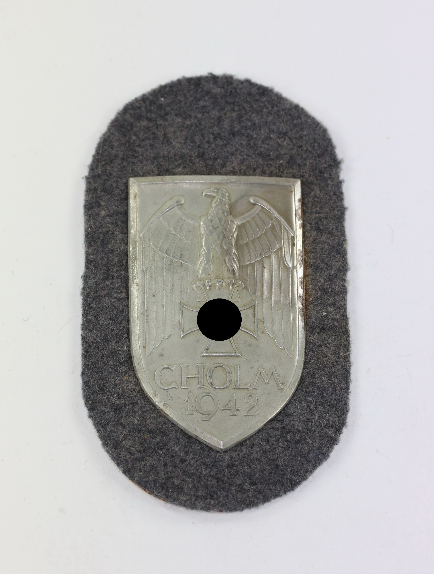 cholmschild_auf_luftwaffenstoff_short_m_cholm_1942_1__1 Cholmschild auf Luftwaffenstoff, "Short M" "Cholm 1942" – Bild 1