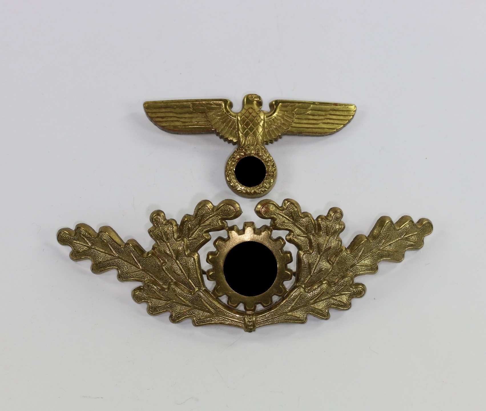 deutsche_arbeitsfront_daf_effekten_satz_f_r_die_f_hrer_schirmm_tze_hst Deutsche Arbeitsfront (DAF), Effekten Satz für die Führer Schirmmütze, Hst. Assmann – Bild 1