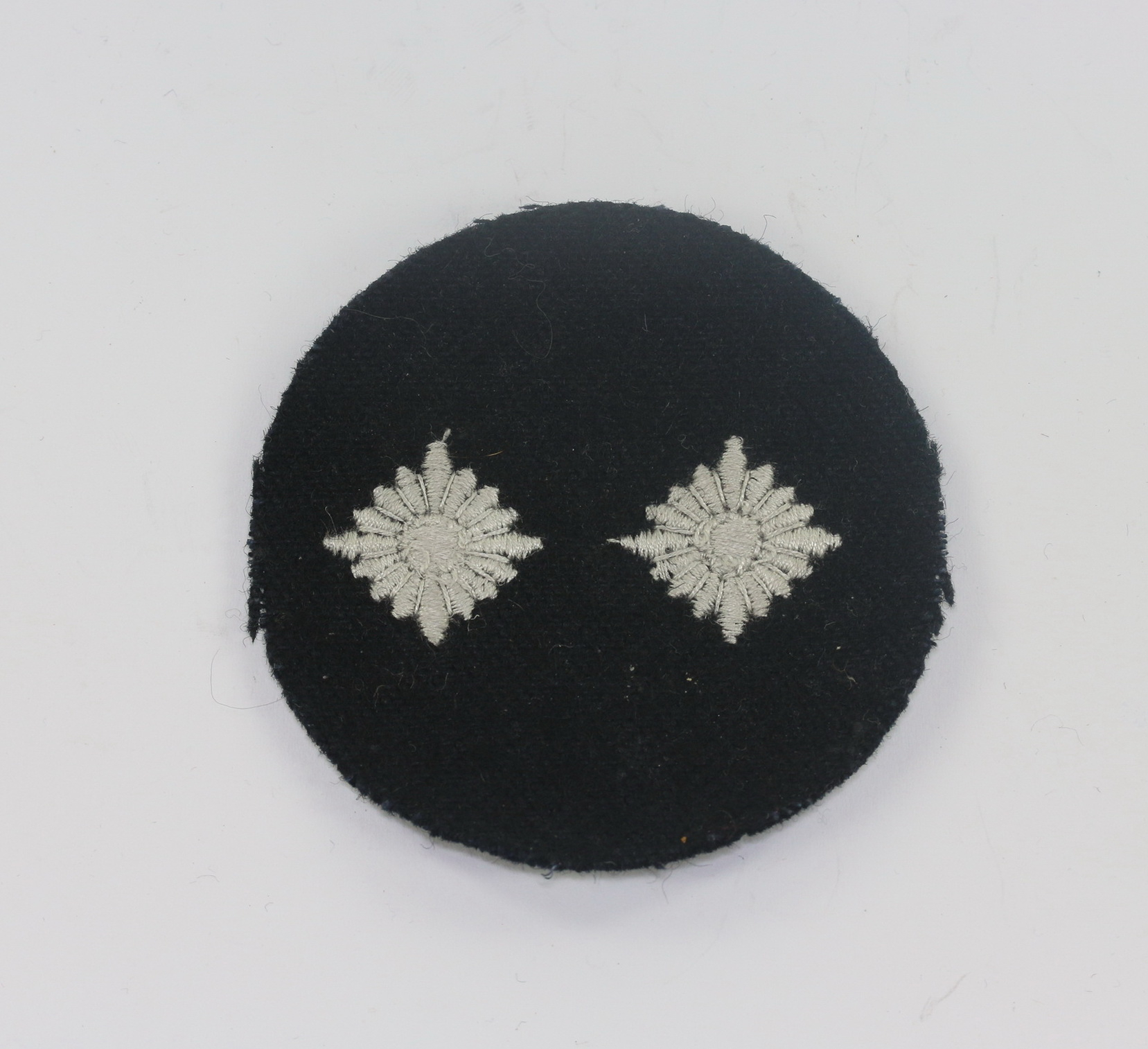 Deutsches Jungvolk (DJ), Ärmelabzeichen Jungenschaftsführer, mit RZM Etikette – Bild 1