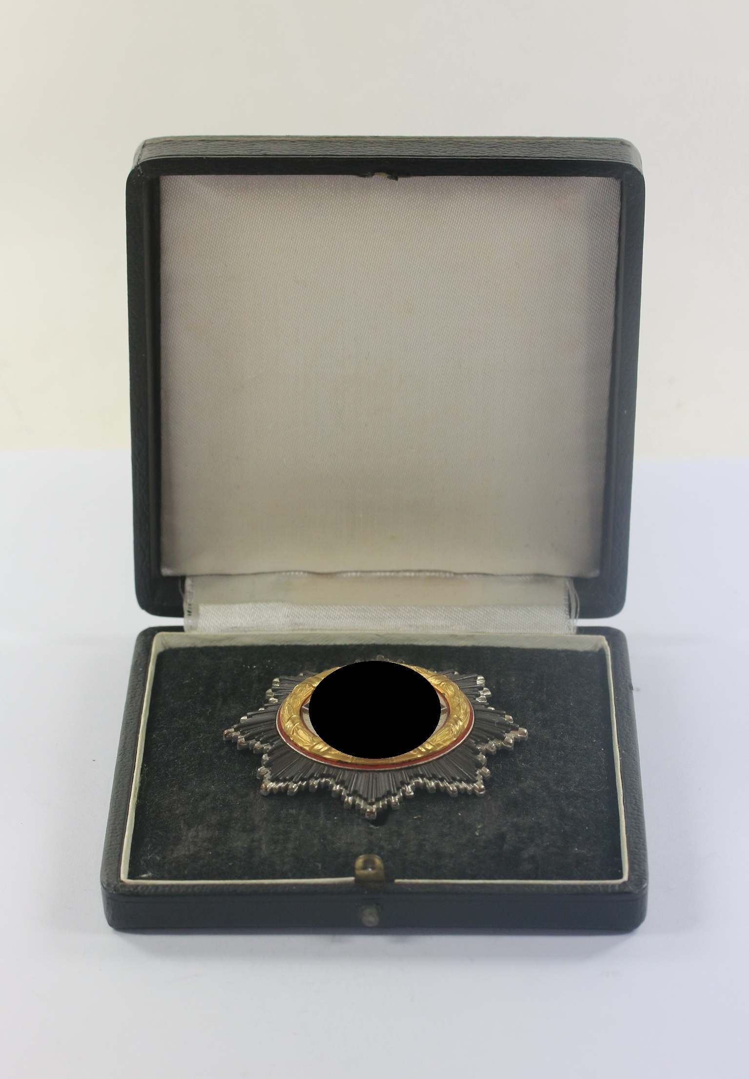 Deutsches Kreuz in Gold, Hst. 20 (leicht), im Etui – Bild 1