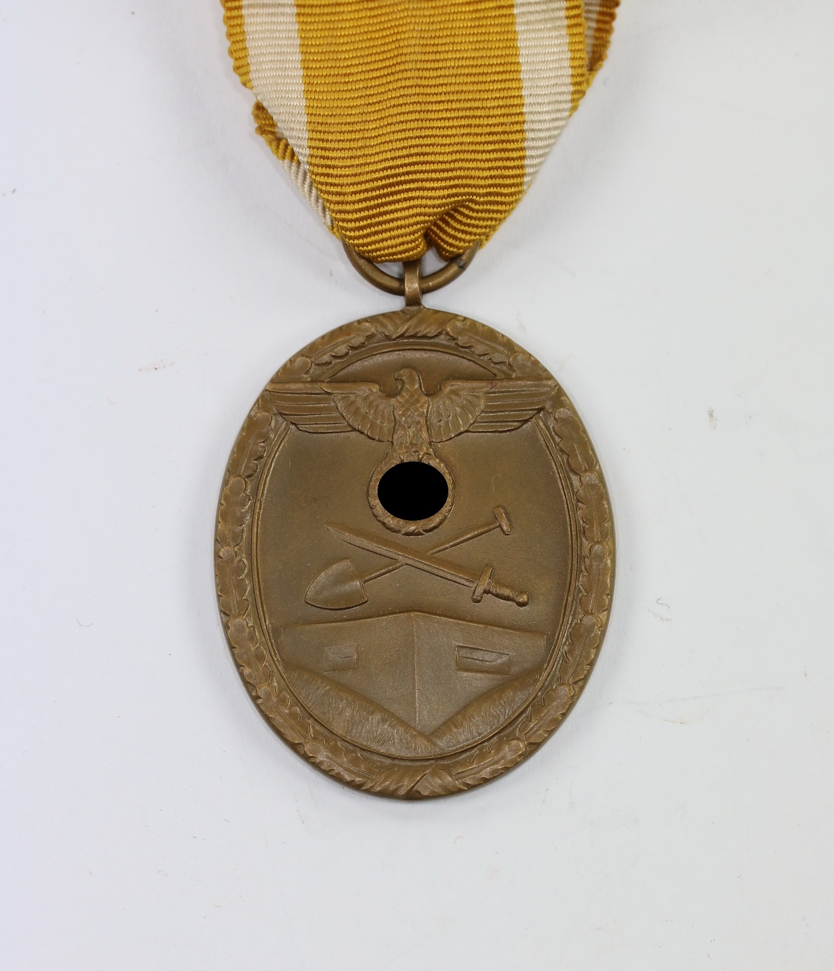 Deutsches Schutzwall-Ehrenzeichen, "Für Arbeit zum Schutze Deutschlands" – Bild 1