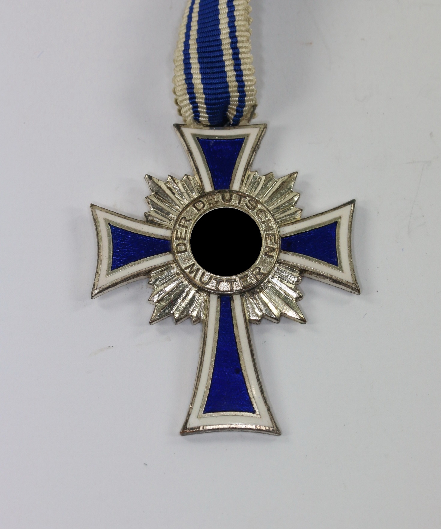 ehrenkreuz_der_deutschen_mutter_silber_1__1 Mutterkreuz in Silber – Bild 1