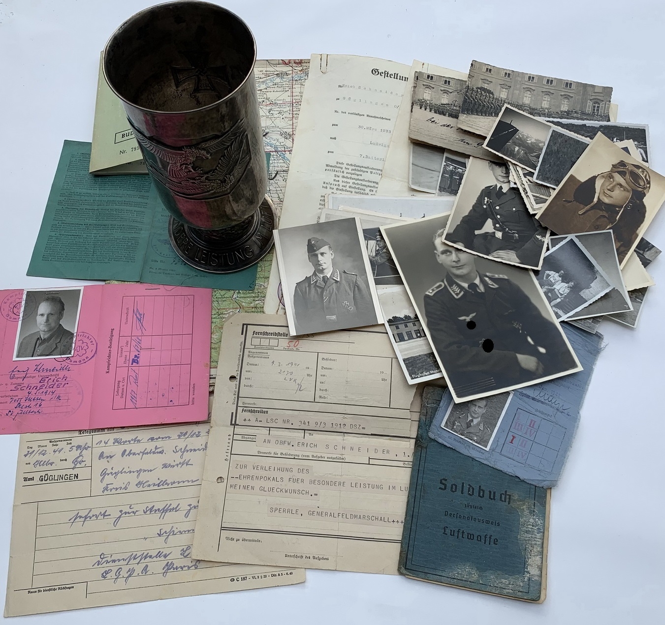 Ehrenpokal für besondere Leistungen in Luftkrieg, Silber Pokal mit Nummer "25", Variante (!) – Bild 1