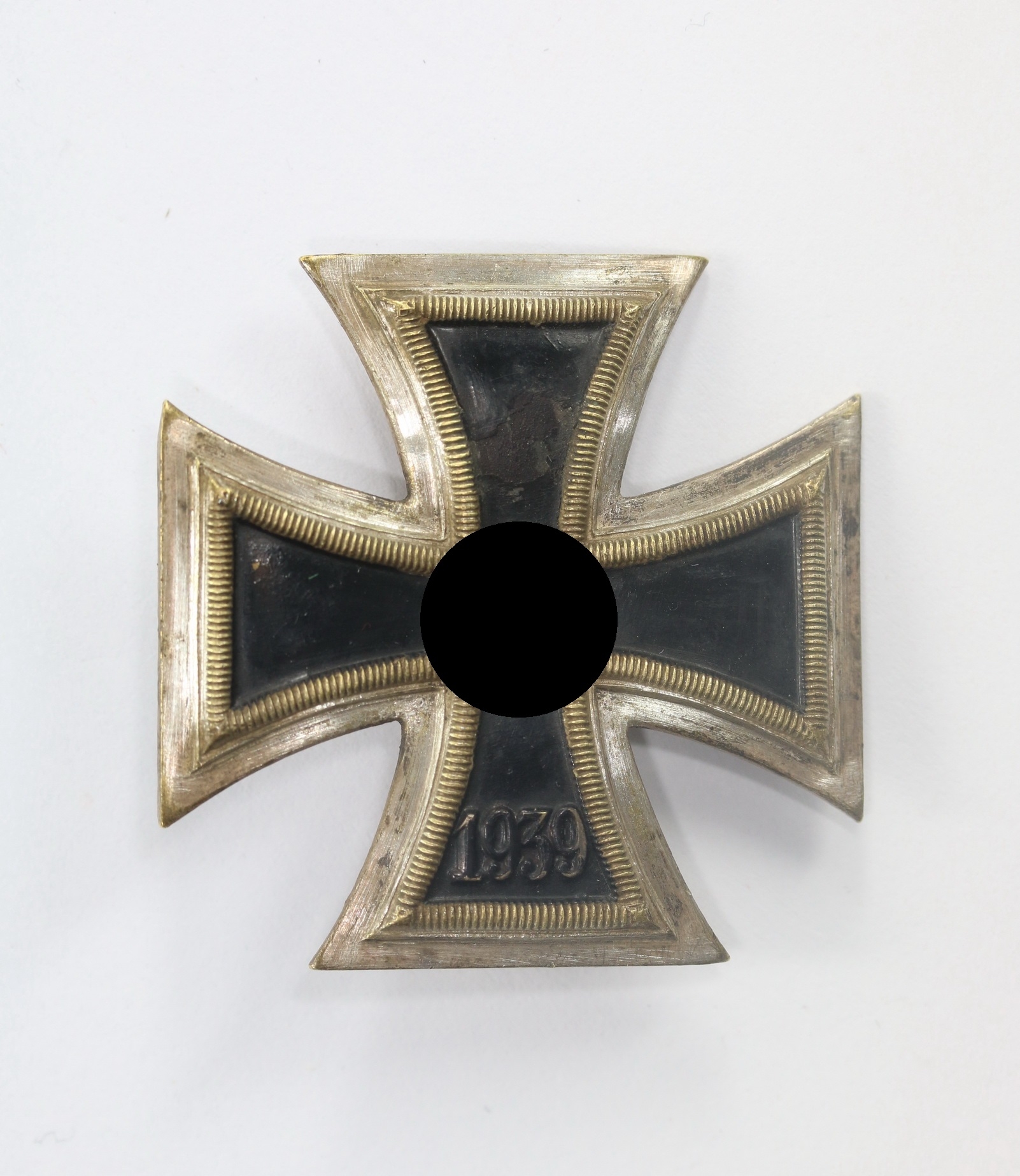eisernes_kreuz_1 Eisernes Kreuz 1. Klasse 1939, C.E. Juncker, einteilig, nicht magnetisch – Bild 1