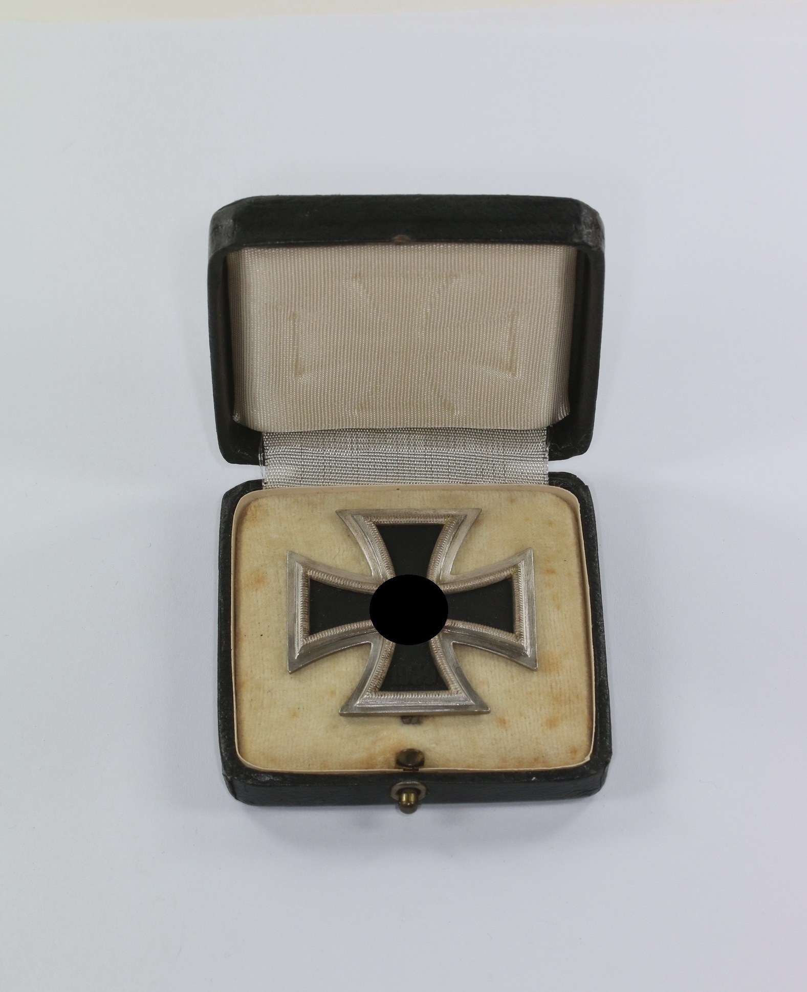  Eisernes Kreuz 1. Klasse 1939, Hst. 1, im Etui – Bild 1