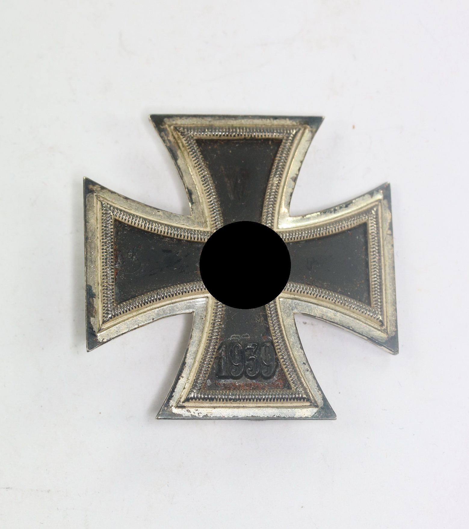 Eisernes Kreuz 1. Klasse 1939, Hst. 26 (B.H. Mayer, Pforzheim) – Bild 1