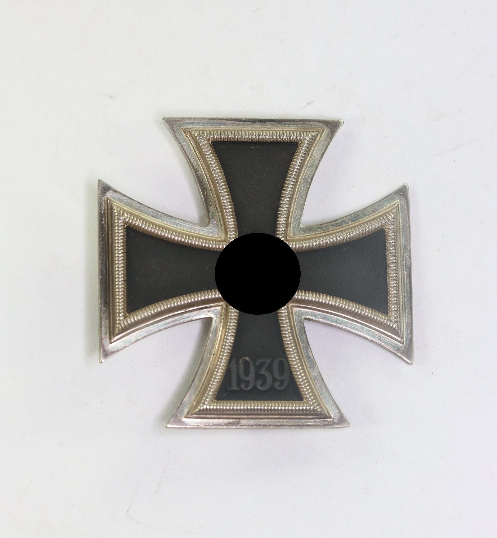 Eisernes Kreuz 1. Klasse 1939, Hst. 65 (Klein & Quenzer, Oberstein) – Bild 1