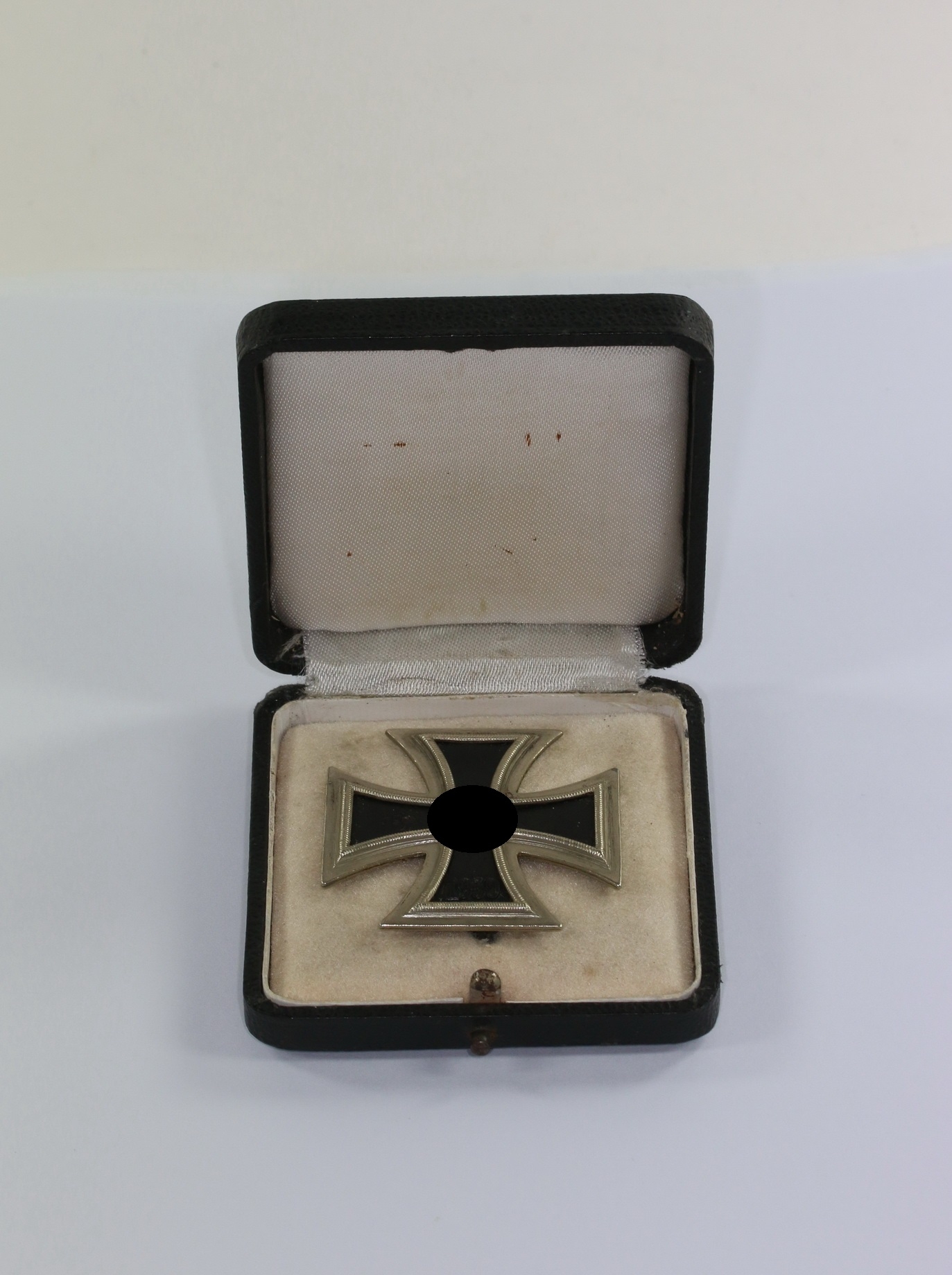 Eisernes Kreuz 1. Klasse 1939, Hst. L/12, im Etui – Bild 1