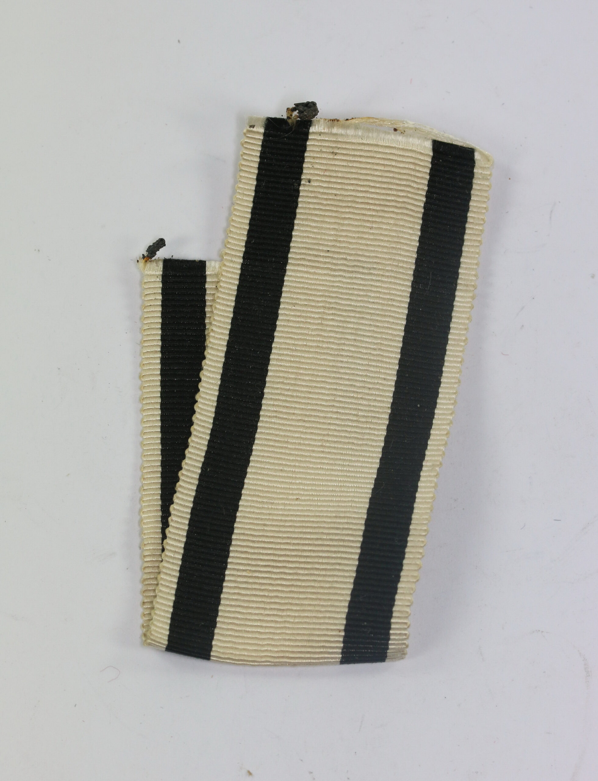 Eisernes Kreuz 2. Klasse 1914, Band für Nichtkämpfer – Bild 1