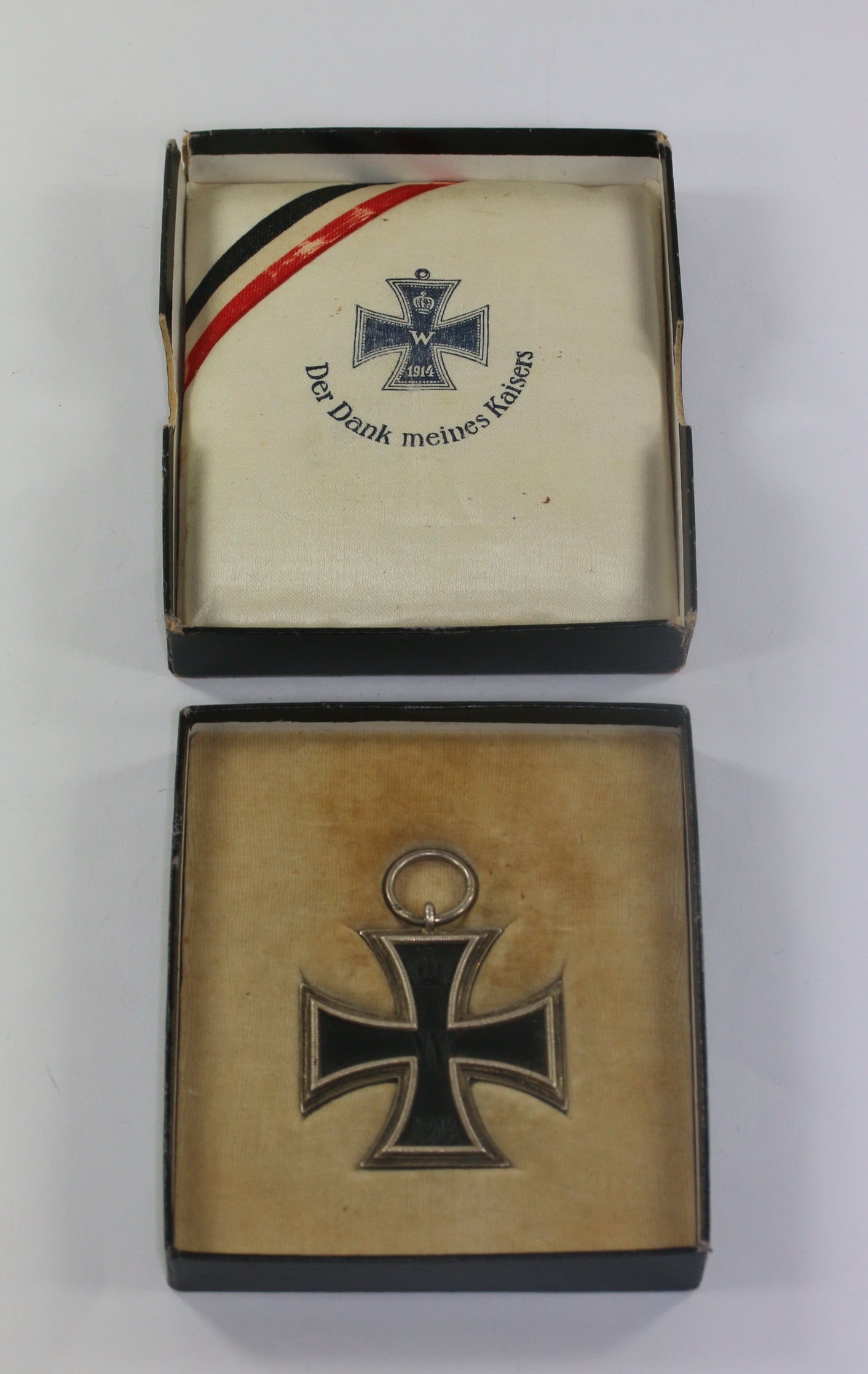 Eisernes Kreuz 2. Klasse 1914, Hst. CD 800, im Schmucketui Der Dank meines Kaisers – Bild 1