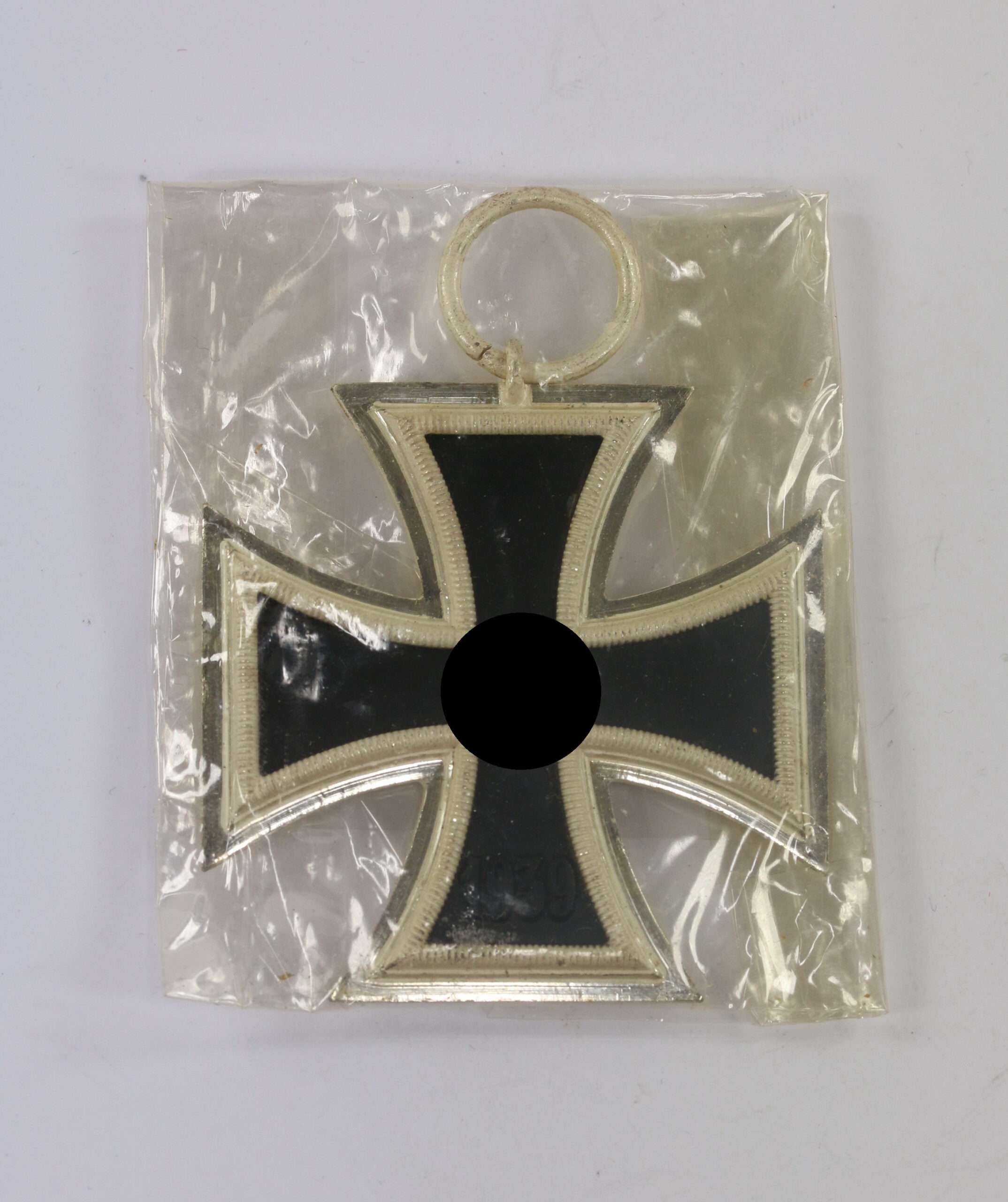 Eisernes Kreuz 2. Klasse 1939, Hst. 4, in Cellophan – Bild 1