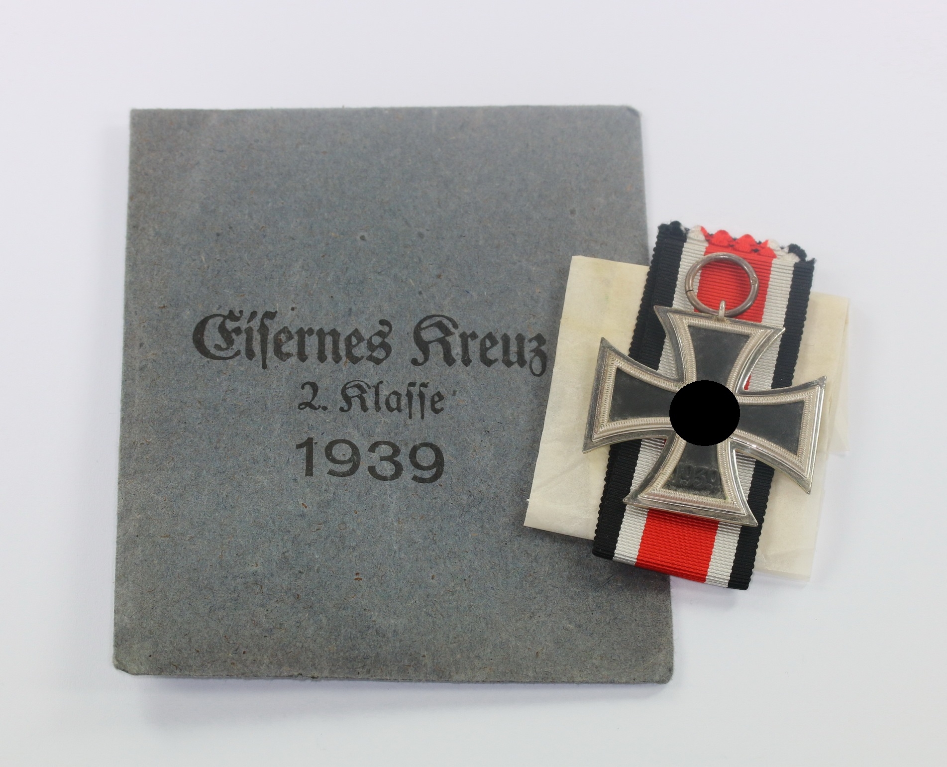eisernes_kreuz_2 Eisernes Kreuz 2. Klasse 1939, Hst. 65, in Verleihungstüte Klein & Quenzer AG Oberstein – Bild 1