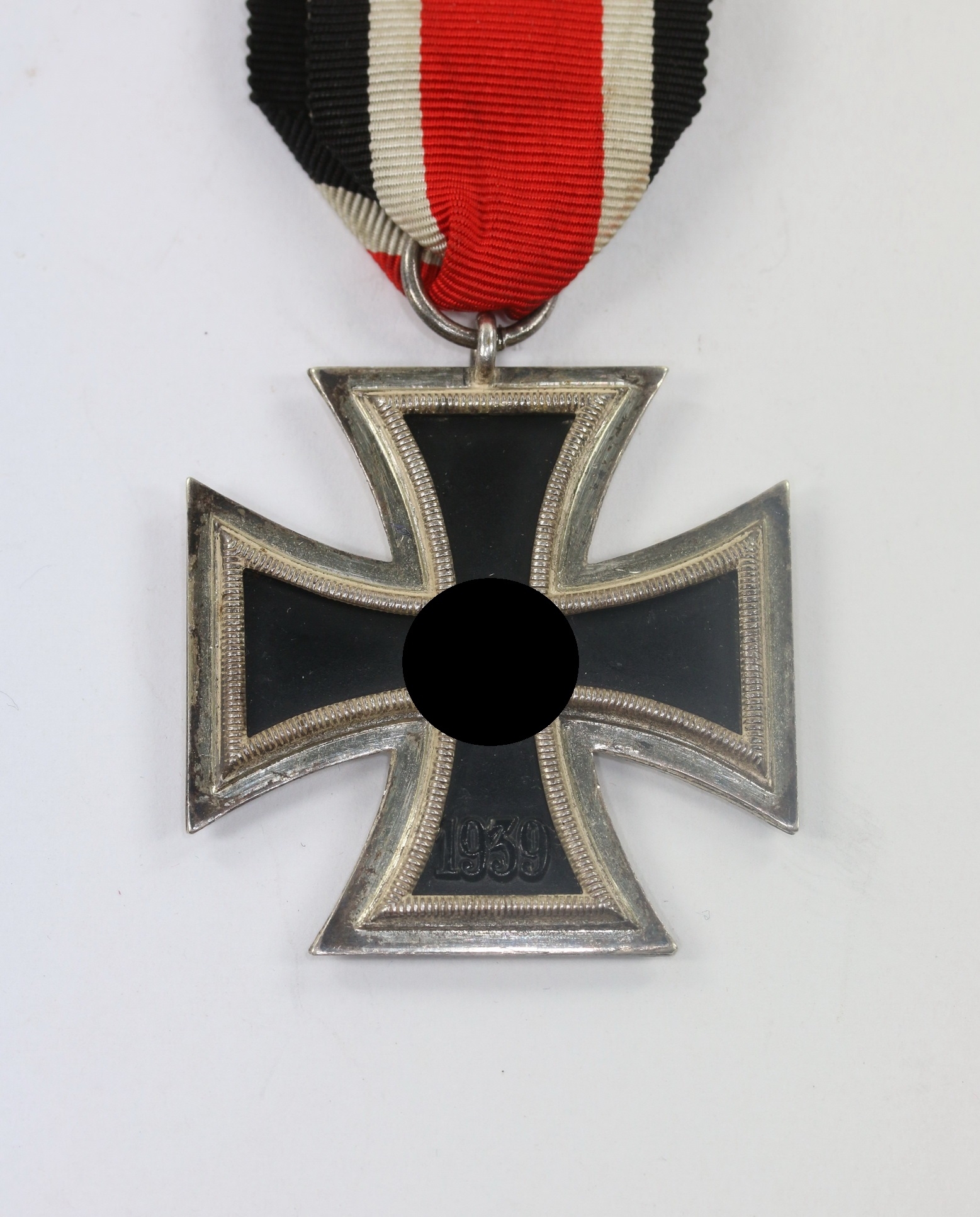 Eisernes Kreuz 2. Klasse 1939, Hst. L/18 (2. Design) – Bild 1